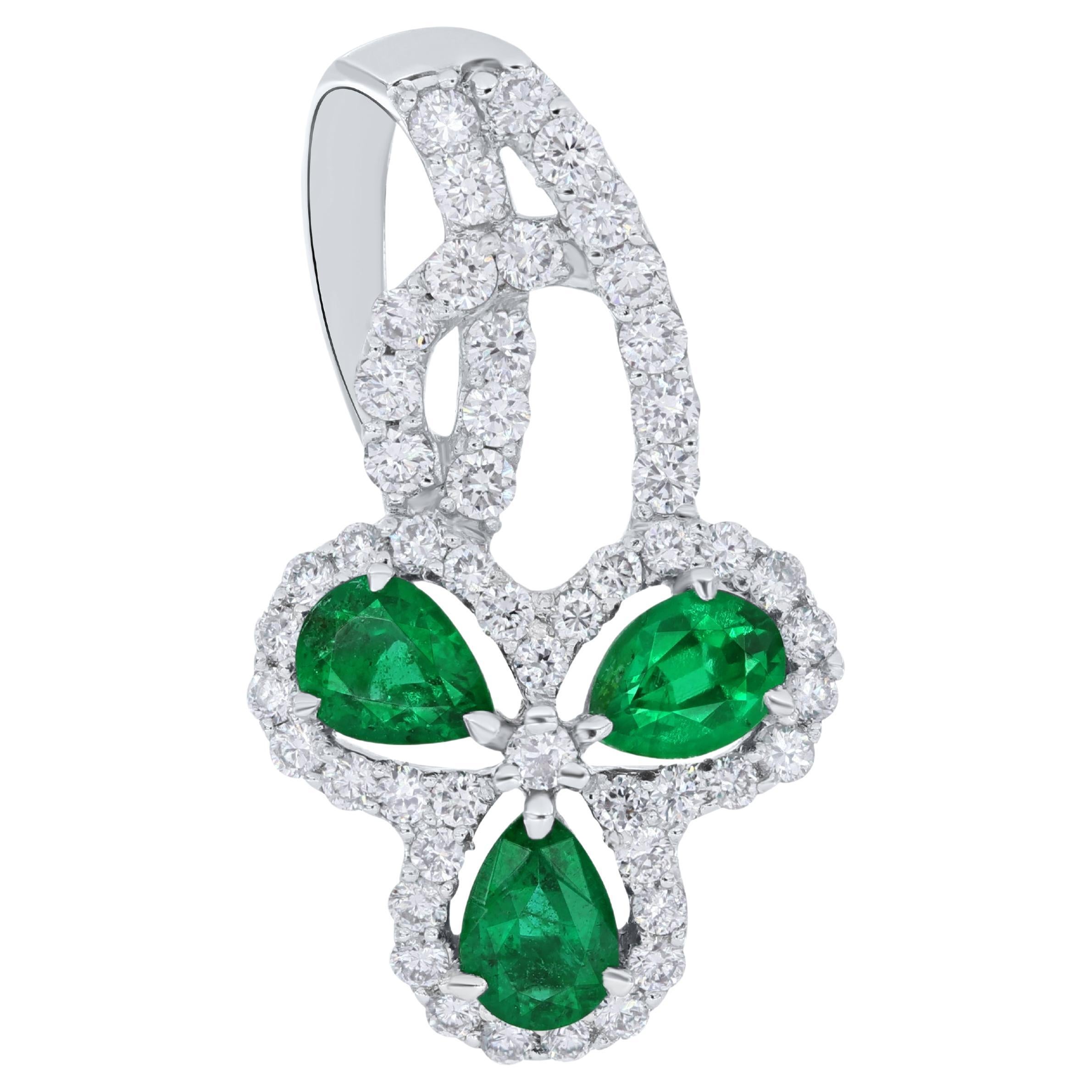 Emerald and Diamond Pendant 18 Karat White Gold For Sale