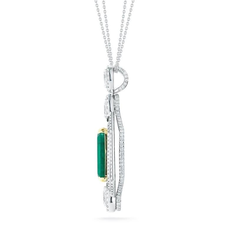 Emerald and Diamond Pendant For Sale at 1stDibs