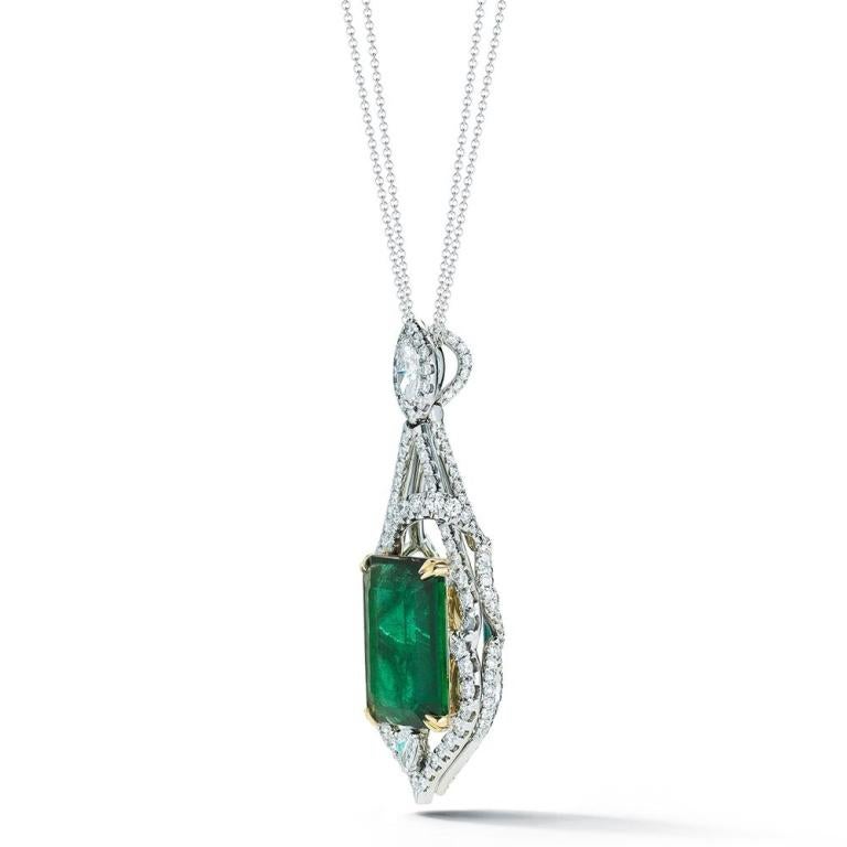 Emerald and Diamond Pendant For Sale at 1stDibs