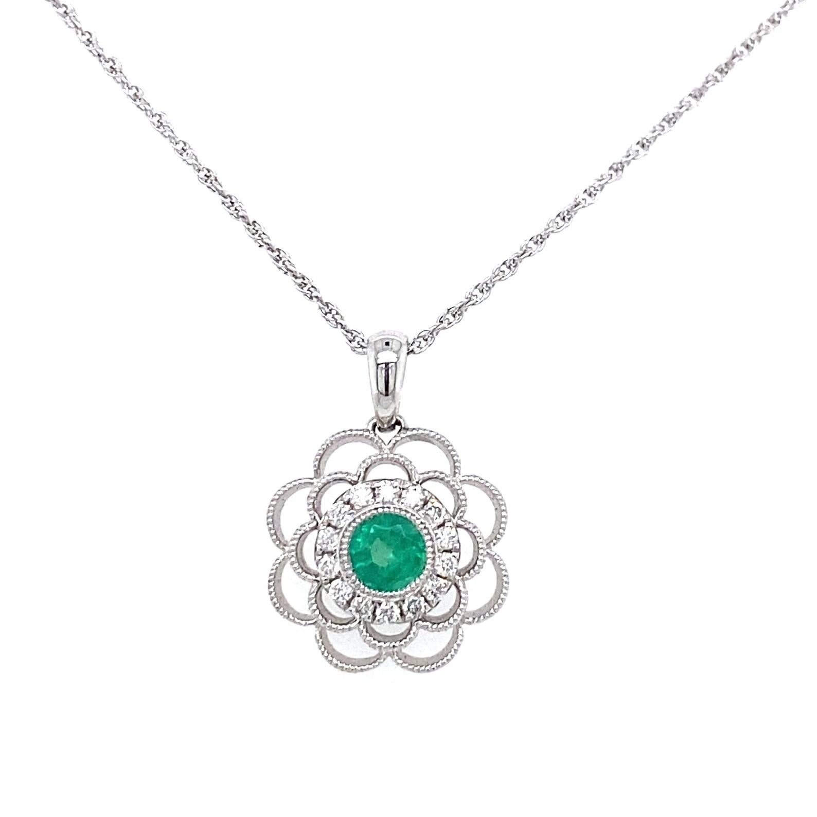 Emerald and Diamond Pendant in 14K White Gold
Crafted in 14K White Gold. Featuring a Natural Green Emerald, with Diamond Pave (H Color, SI Clarity).
This pendant arrives ready to wear on an 16
