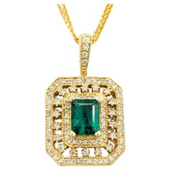 Emerald and Diamond Pendant Necklace in Yellow Gold