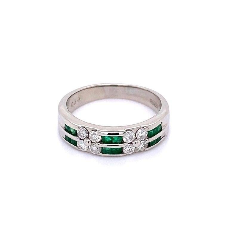 Round Cut Emerald and Diamond Platinum Cocktail Band Ring Estate Fine Jewelry For Sale