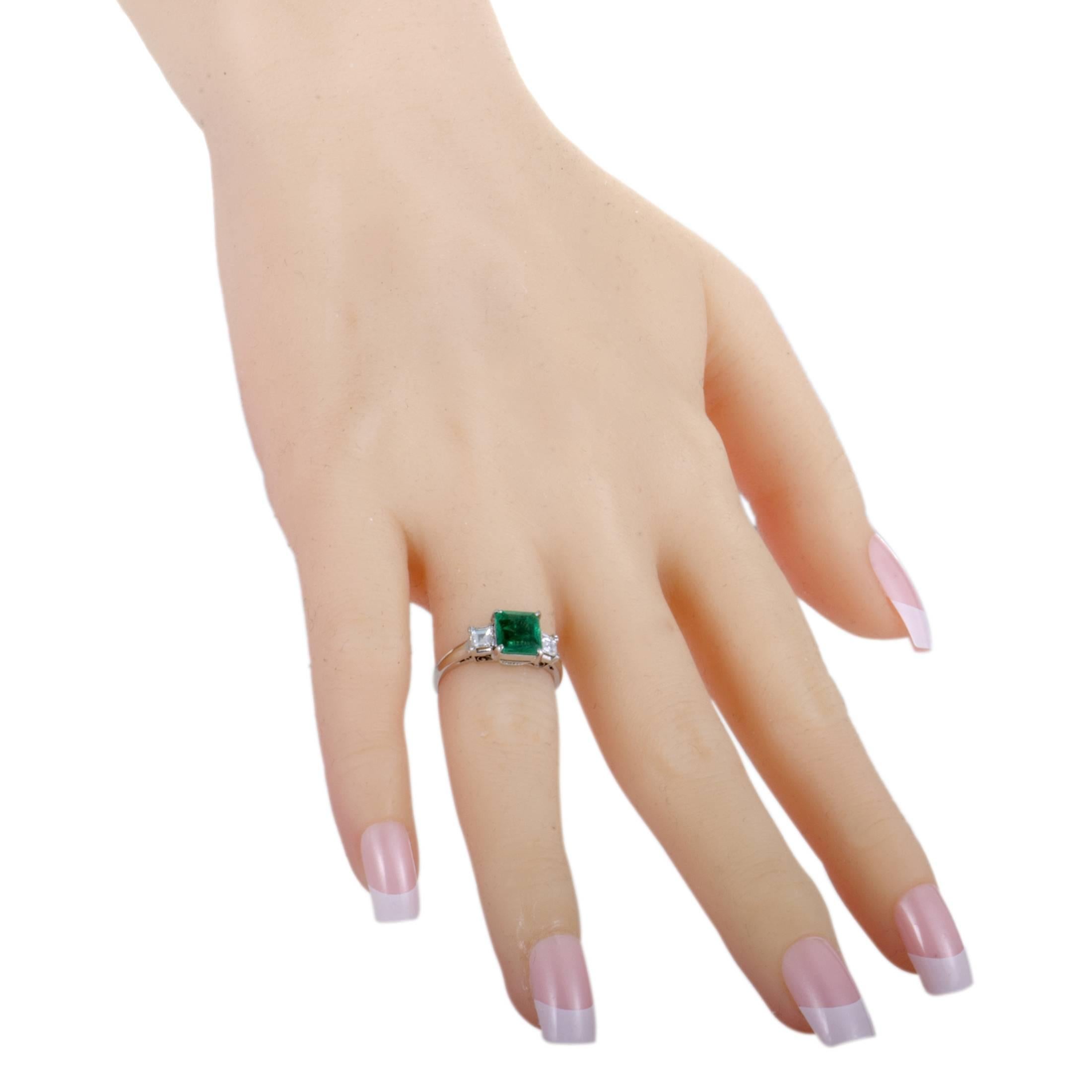 Emerald and Diamond Platinum Three-Stone Ring In Excellent Condition In Southampton, PA