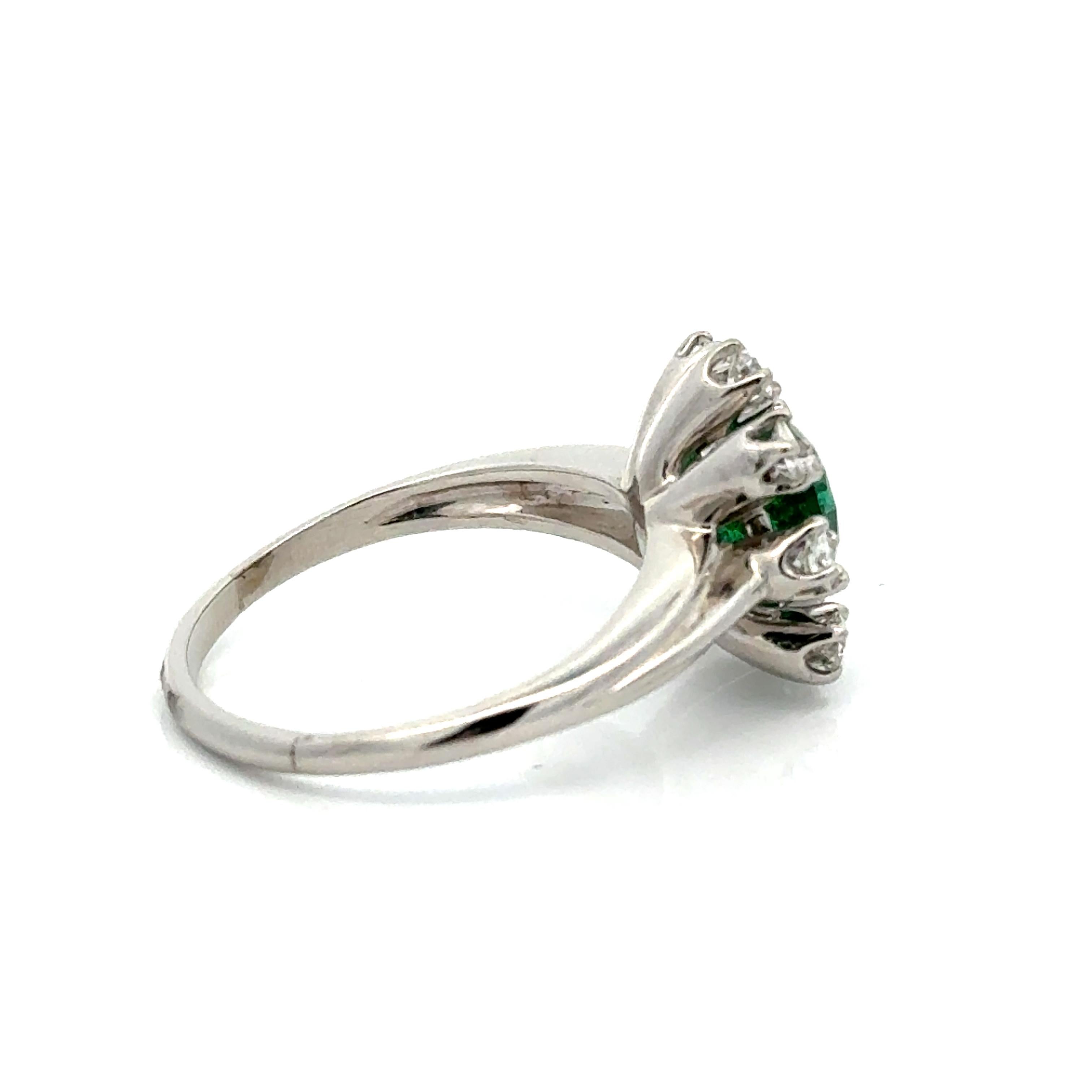 Smaragd und Diamant Platin Vintage Ring im Angebot 3
