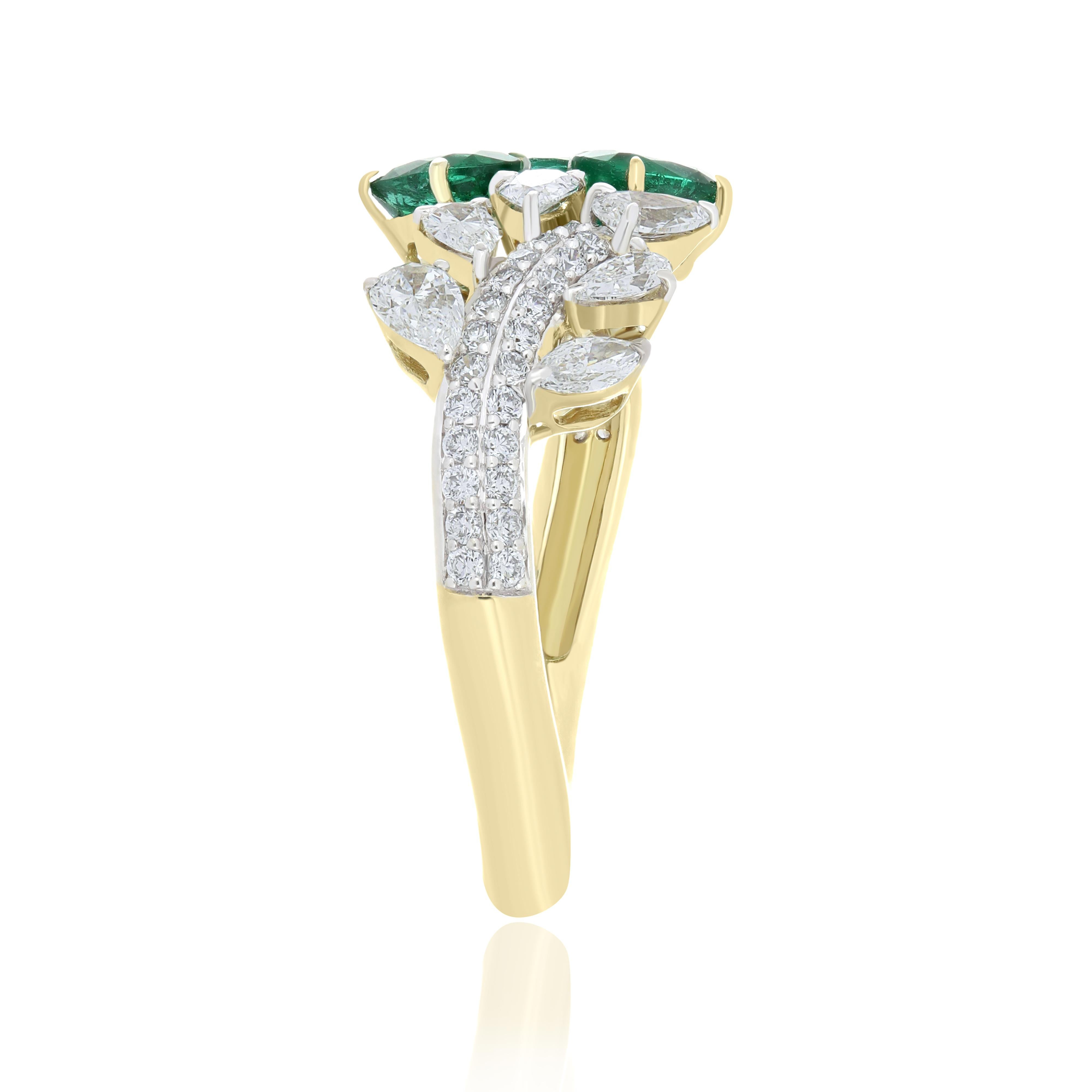 For Sale:  Emerald And Diamond Ring 18K White Gold handcraft Jewelry For Anniversary Gift 6