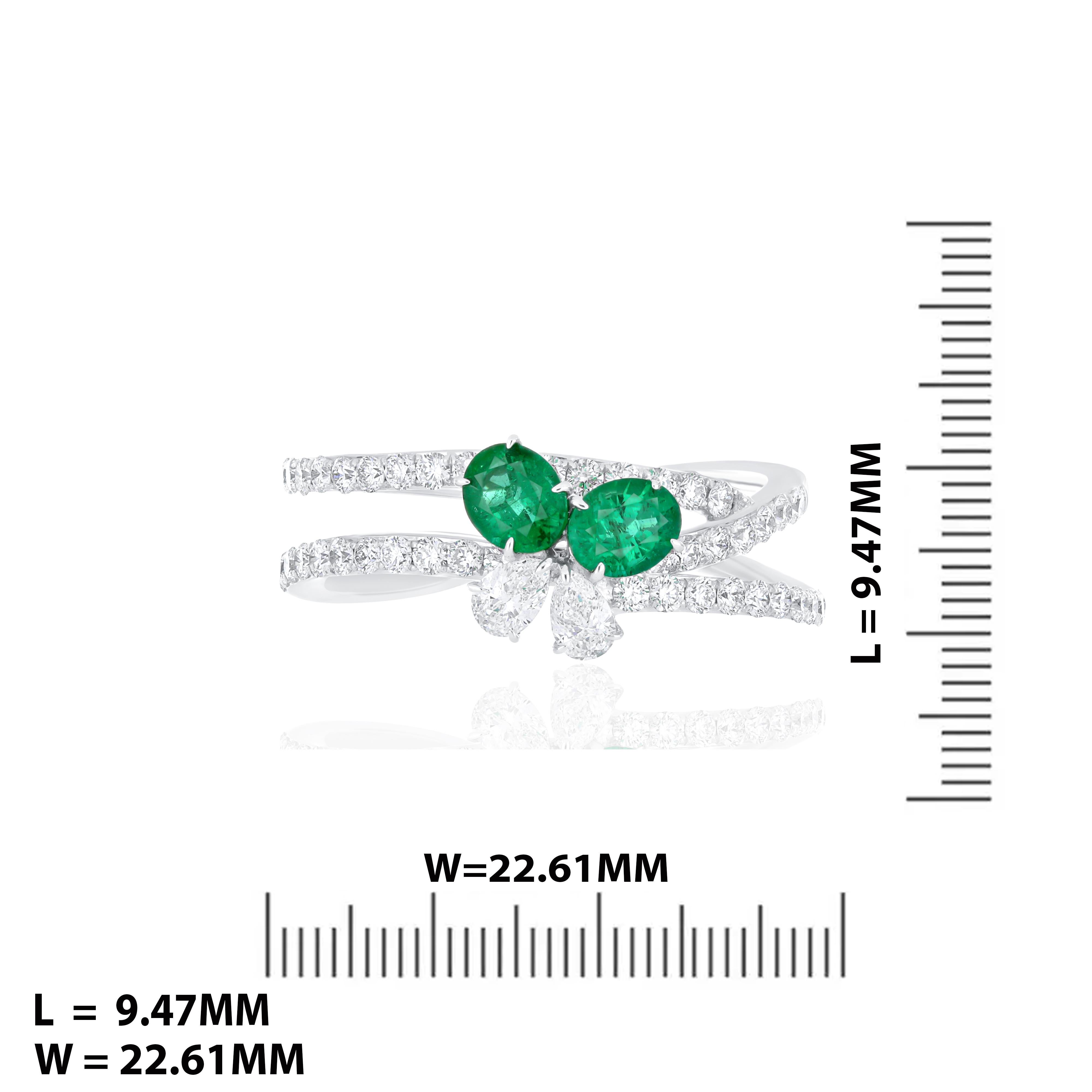 For Sale:  Emerald and Diamond Ring 18 Karat White Gold Fashion jewelry, handcraft Ring 7