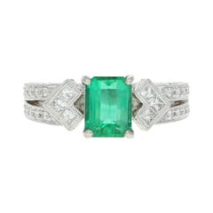 Emerald and Diamond Ring, 900 Platinum, Women
s 1.53 Carat Emerald and Diamond Ring, 900 Platinum, Women
s 1.53 Carat