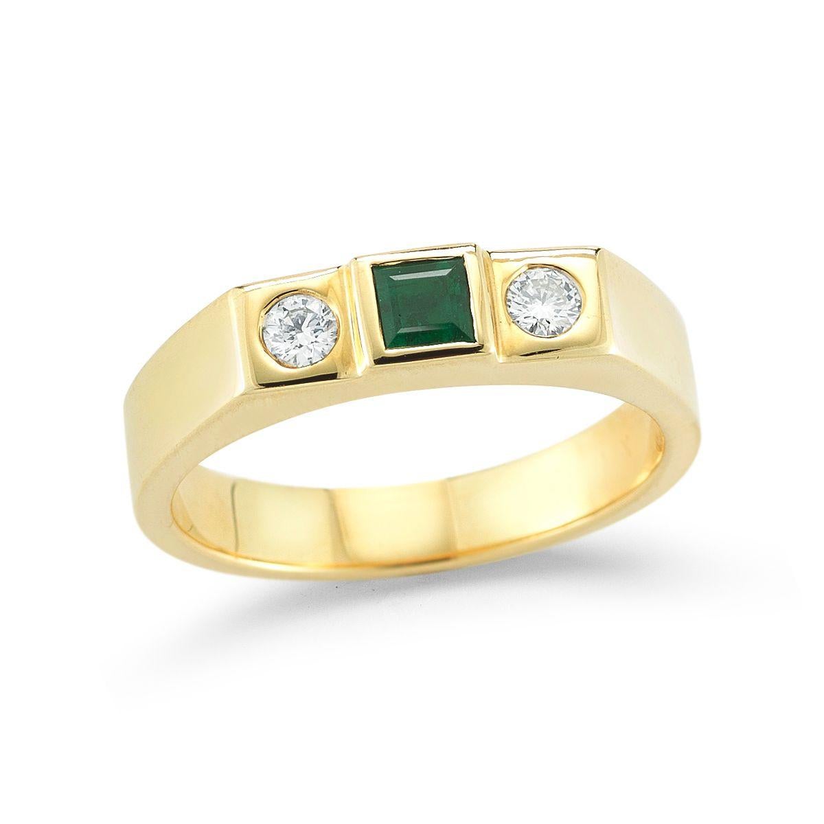 EMERALD AND DIAMOND RING
A clean and simple treatment for a man or womans finger.
Item: # 02007
Metal: 14k Y
Color Weight: 0.34 ct.
Diamond Weight: 0.26 ct.
