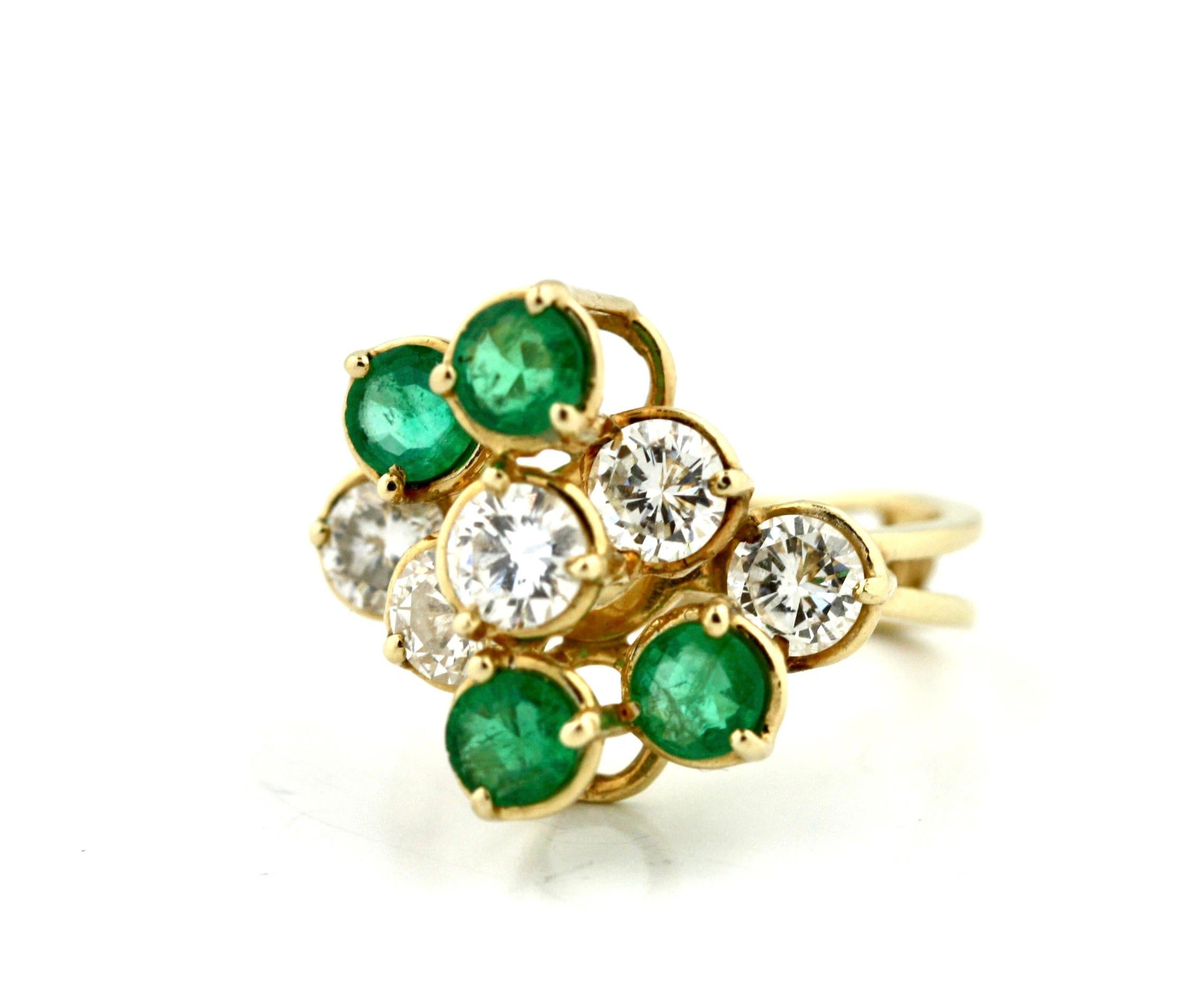 
EMERALD AND DIAMOND RING
5 Diamonds weighing approx. 2.00 carats, 4 round faceted emeralds weighing approx. 1.36 carats, mounted in 14kt yellow gold, size 5 1/2