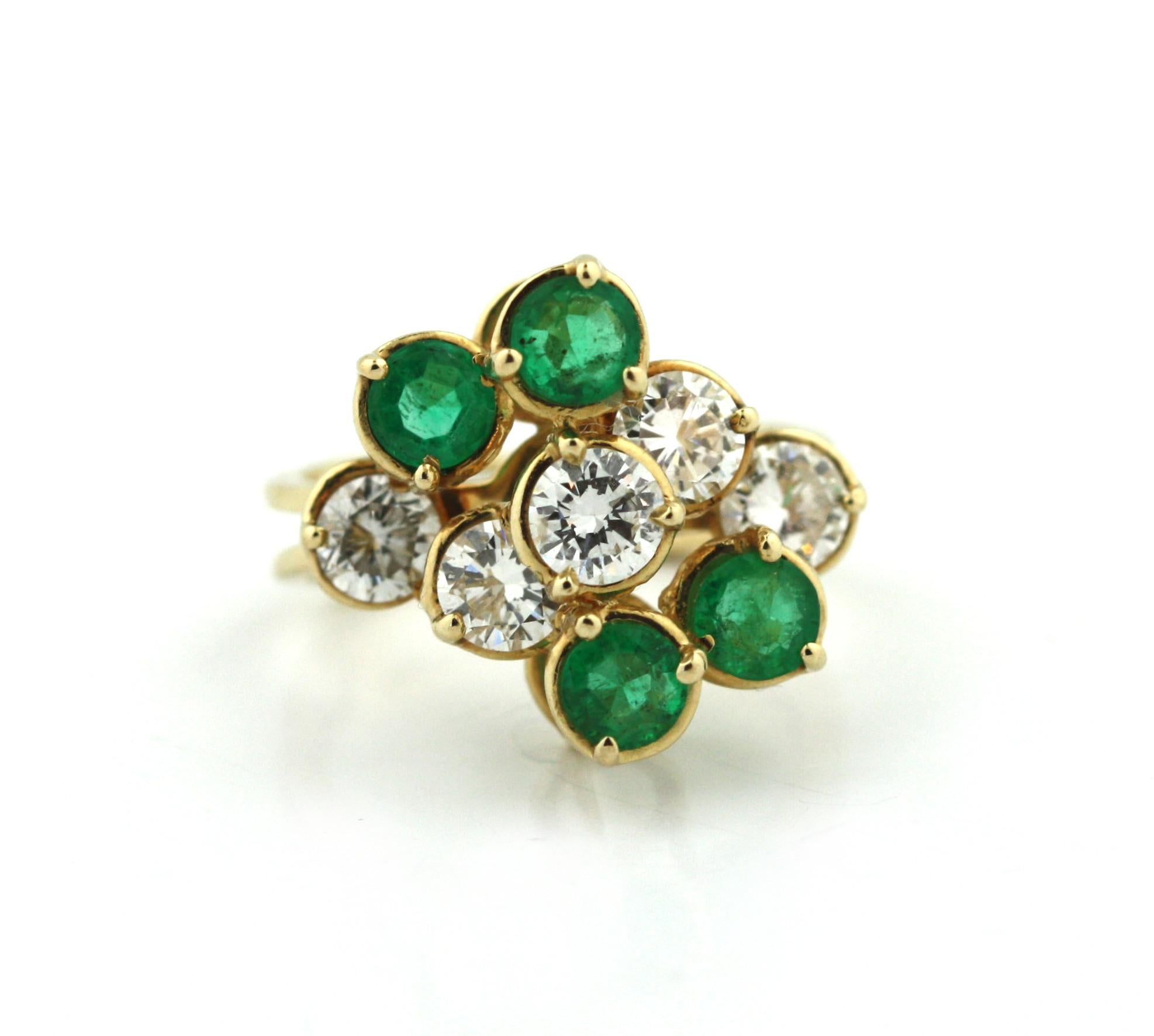 Emerald and Diamond Ring In Good Condition In Palm Beach, FL