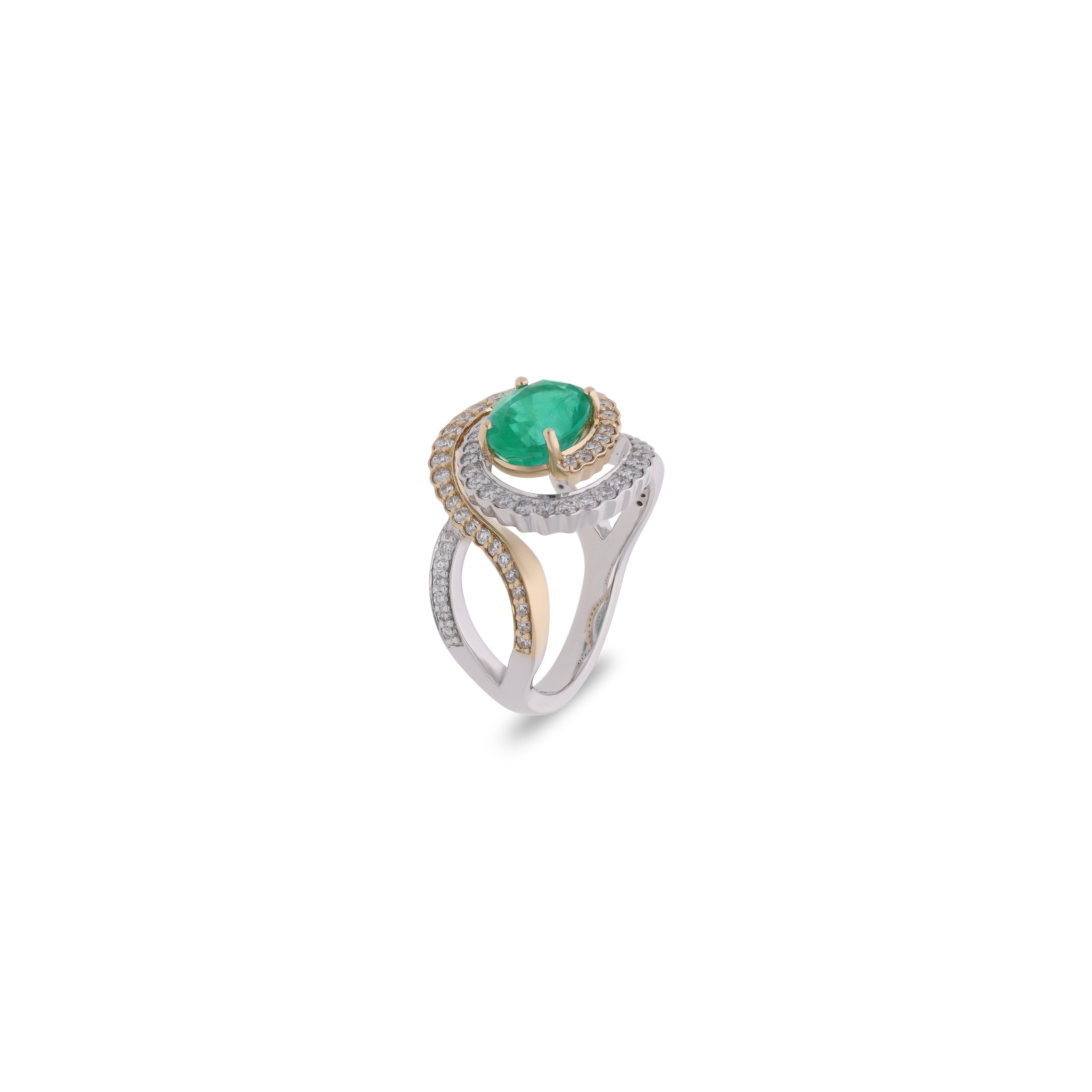 Oval Cut Emerald and Diamond Ring For Sale