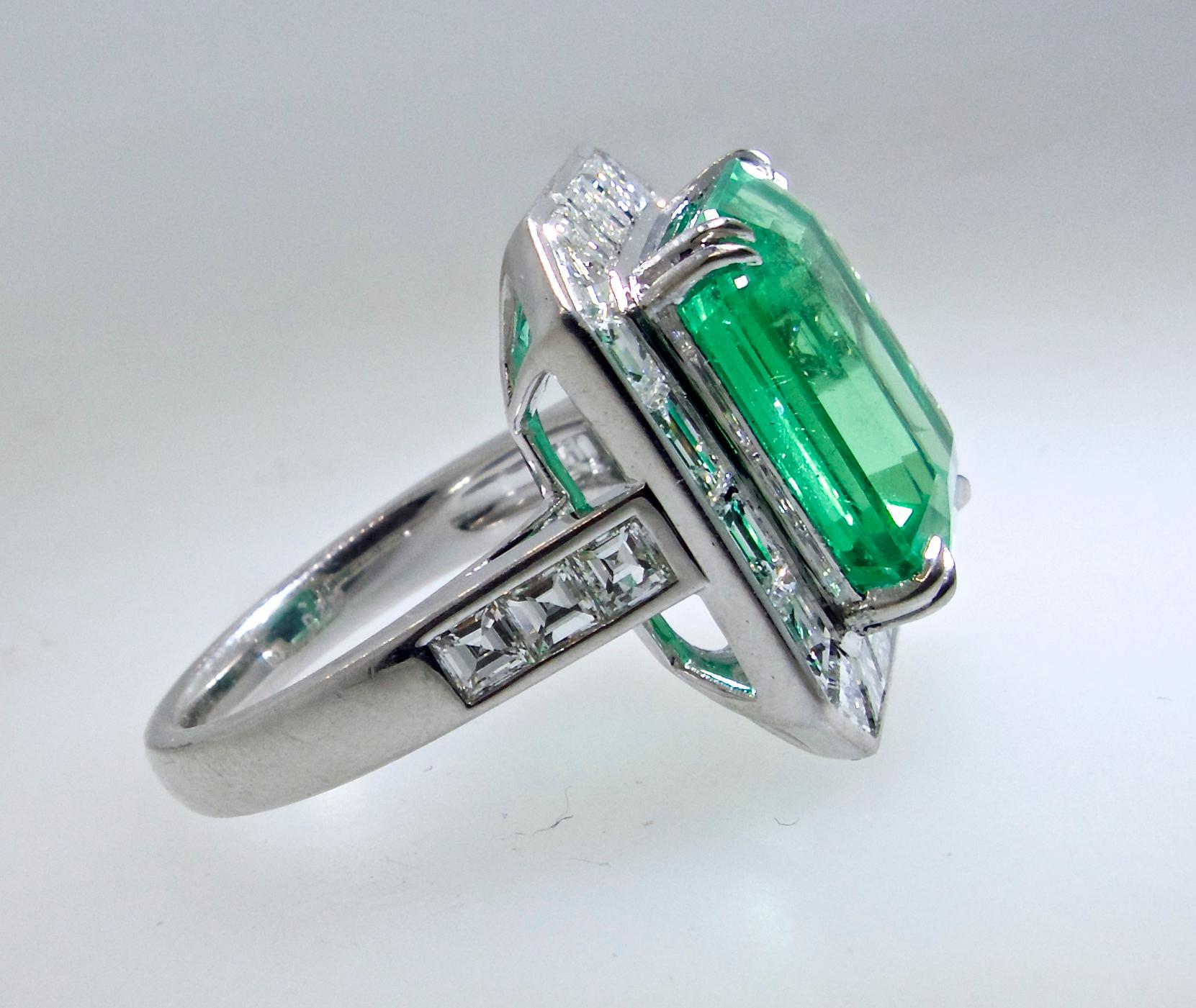 Contemporary AGL Certified Natural, faint oil, Emerald and Diamond Ring