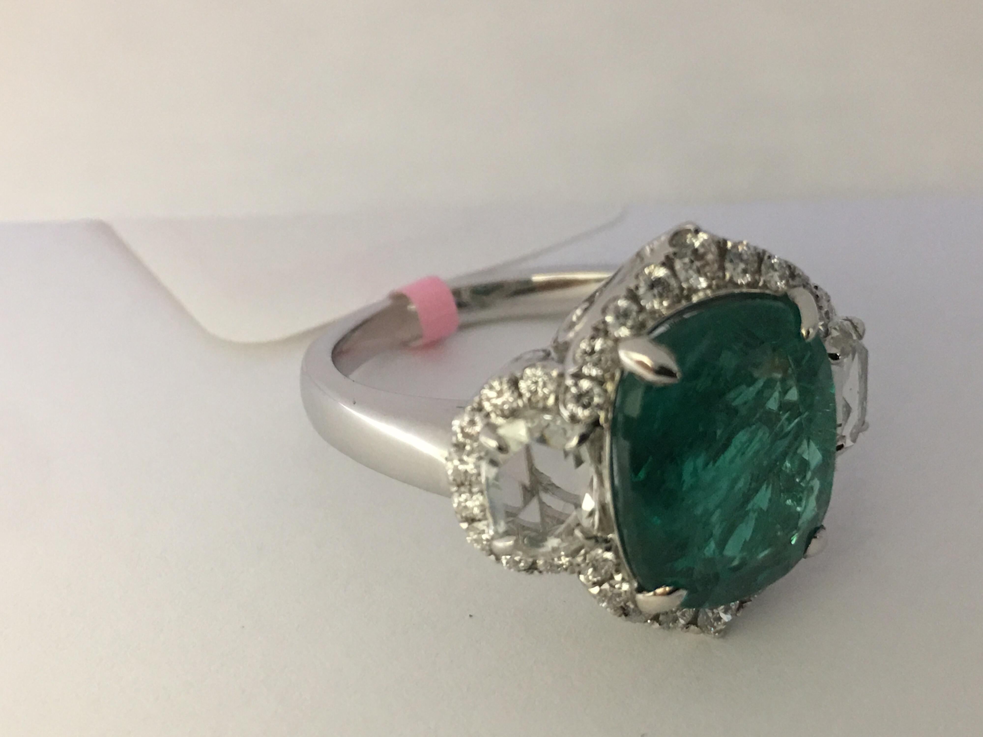 Emerald and Diamond Ring In New Condition In Trumbull, CT