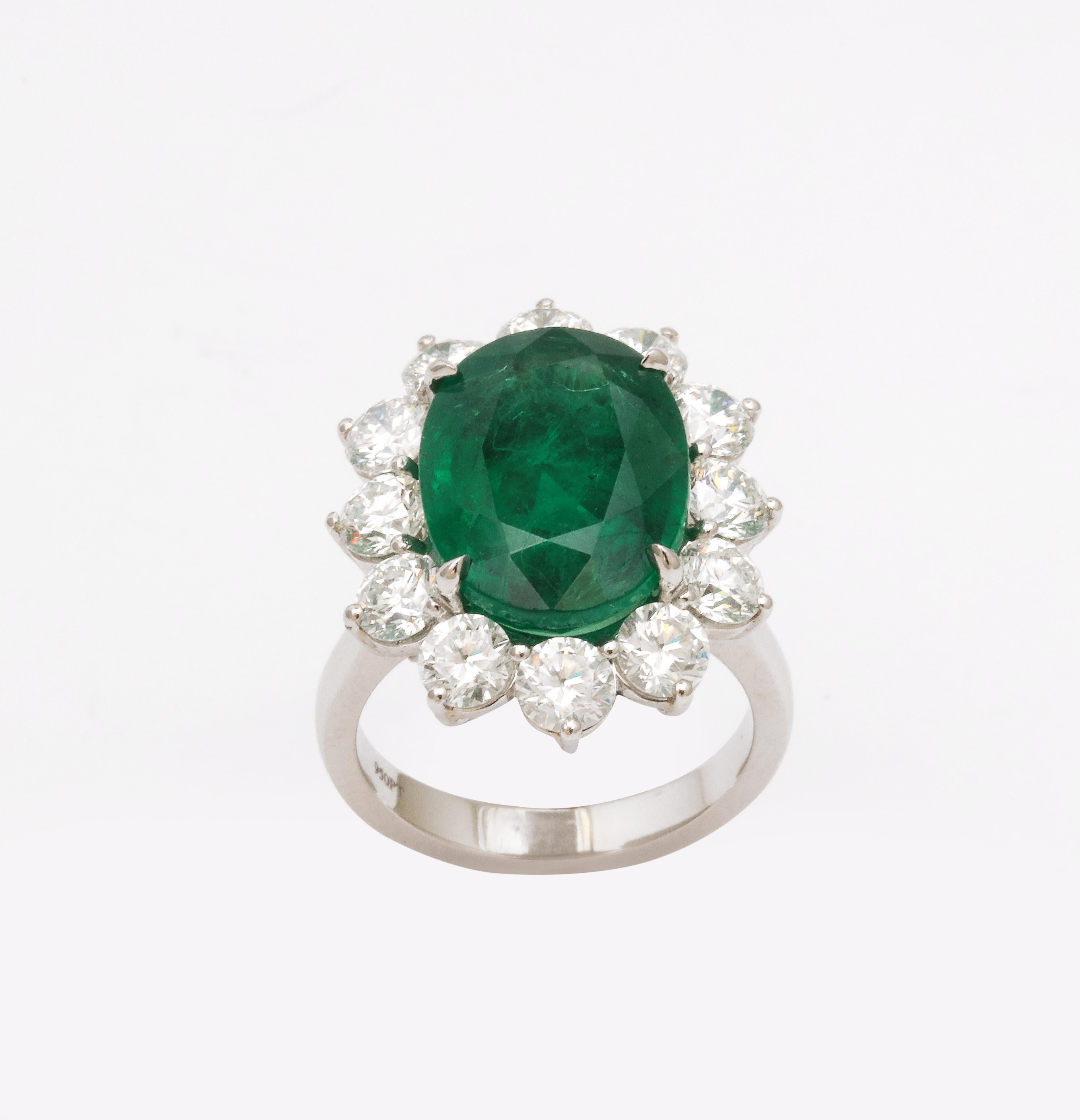 Emerald and Diamond Ring  For Sale 2