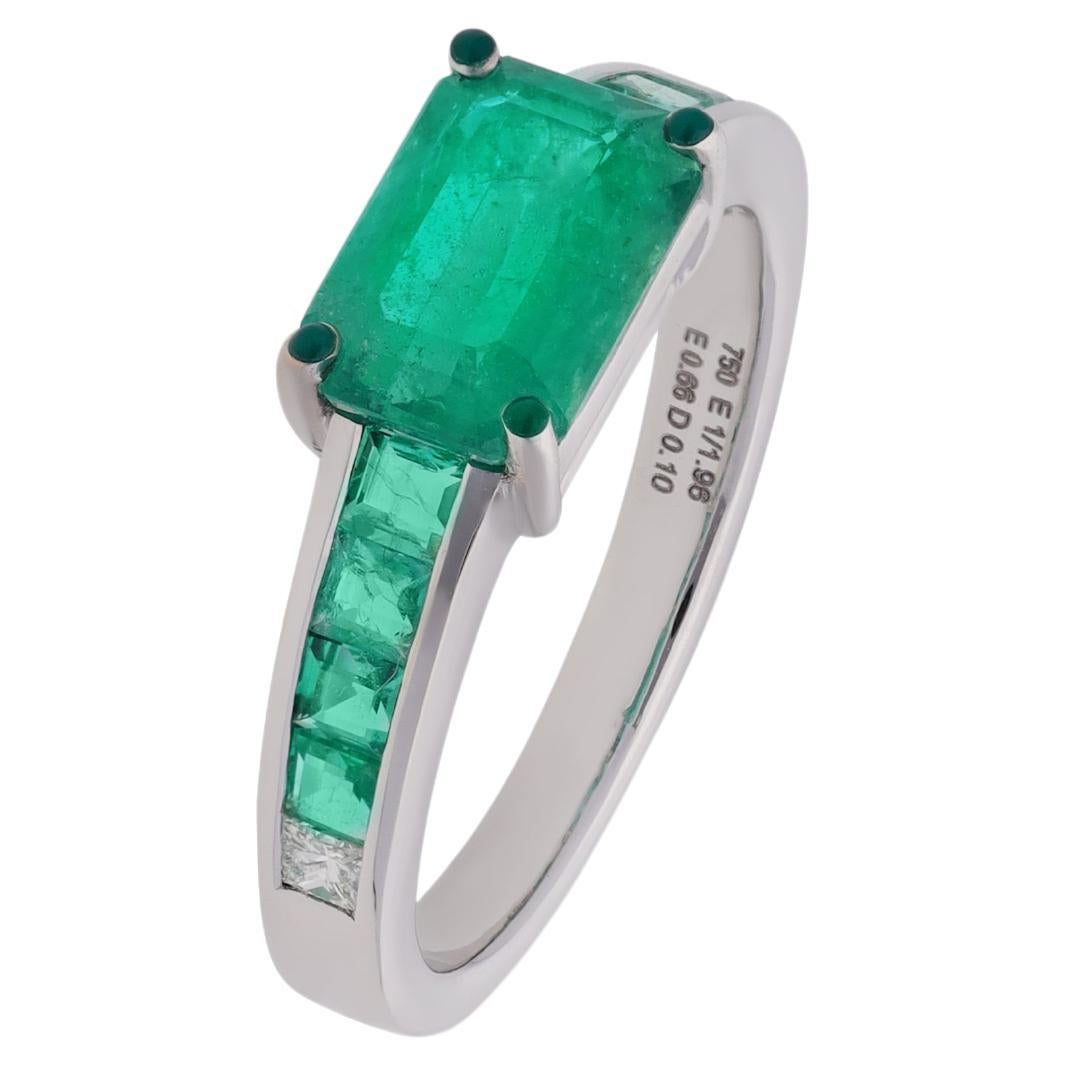 Smaragd- und Diamant-Ring im Angebot