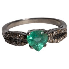 Smaragd- und Diamant-Ring