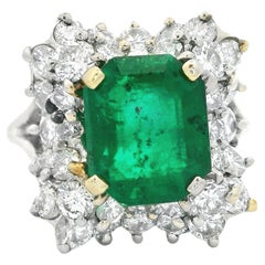 Retro Emerald and Diamond Ring 