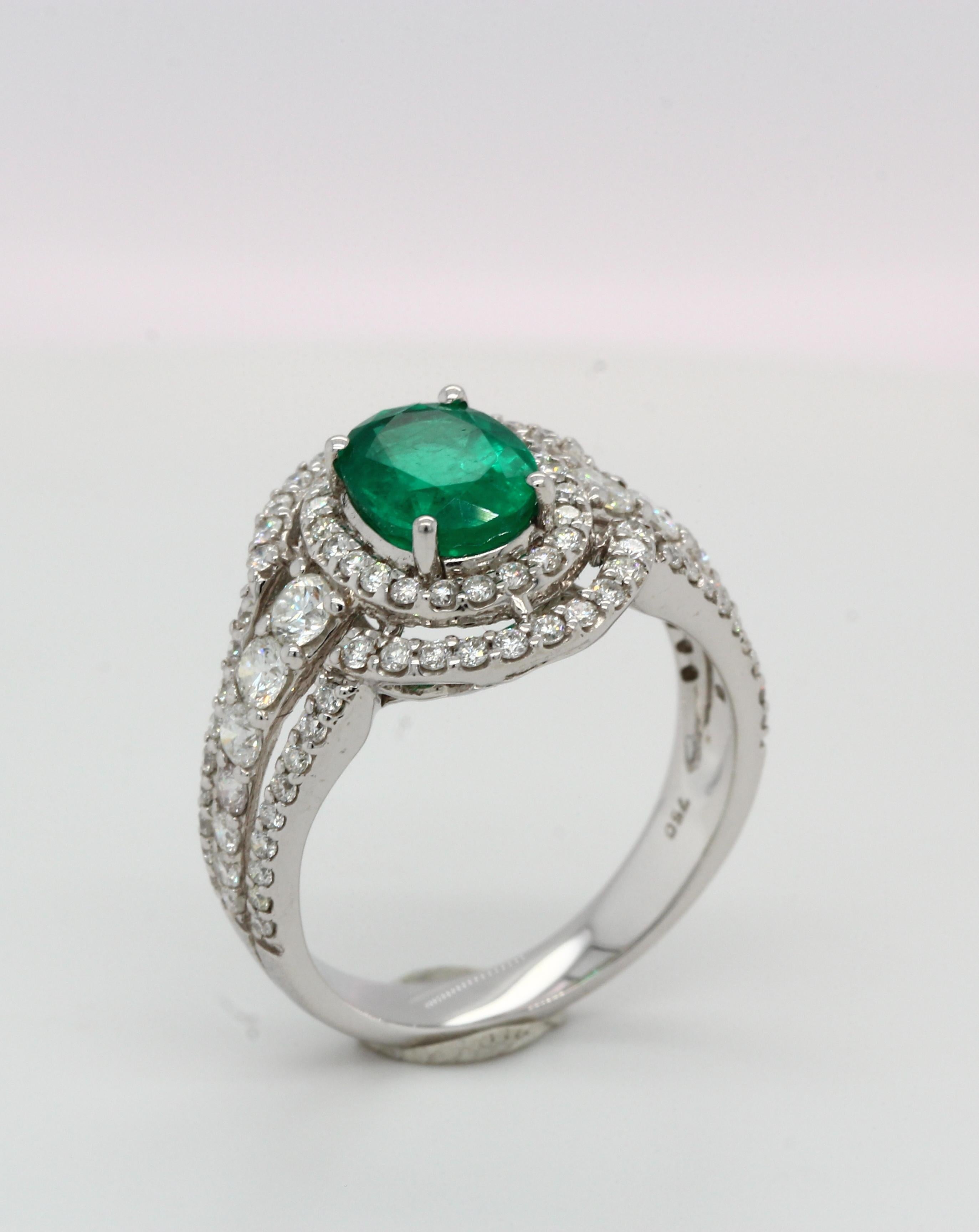 Ring mit Smaragd und Diamant aus 18 Karat Gold im Angebot 3