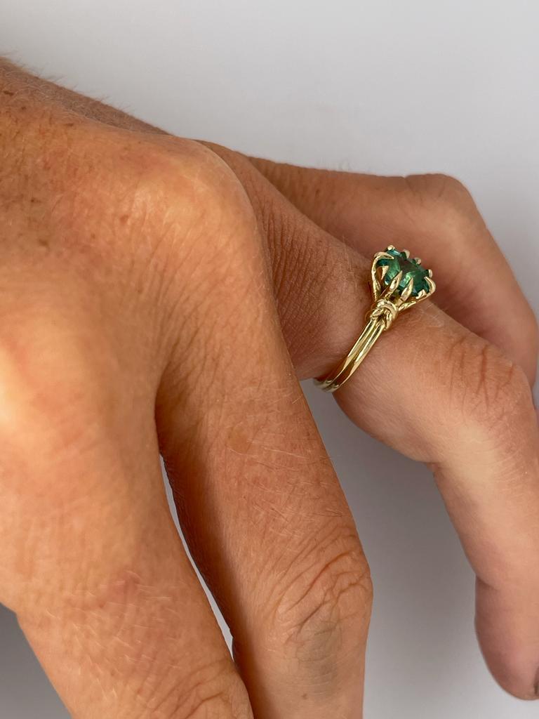 Emerald and Diamond Ring in 18ct Yellow Gold 3