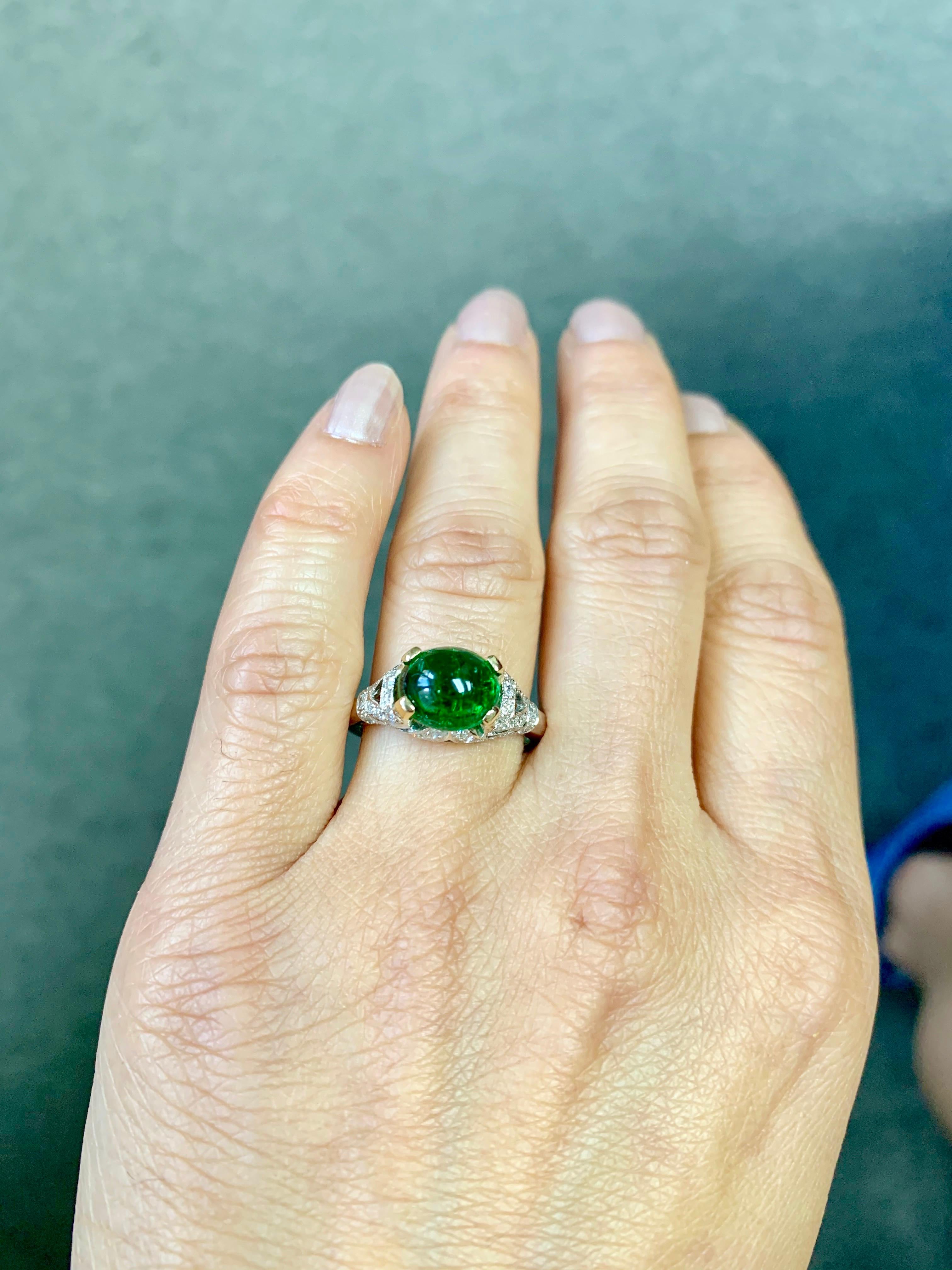 Emerald and Diamond Ring in 18 Karat White Gold For Sale 5