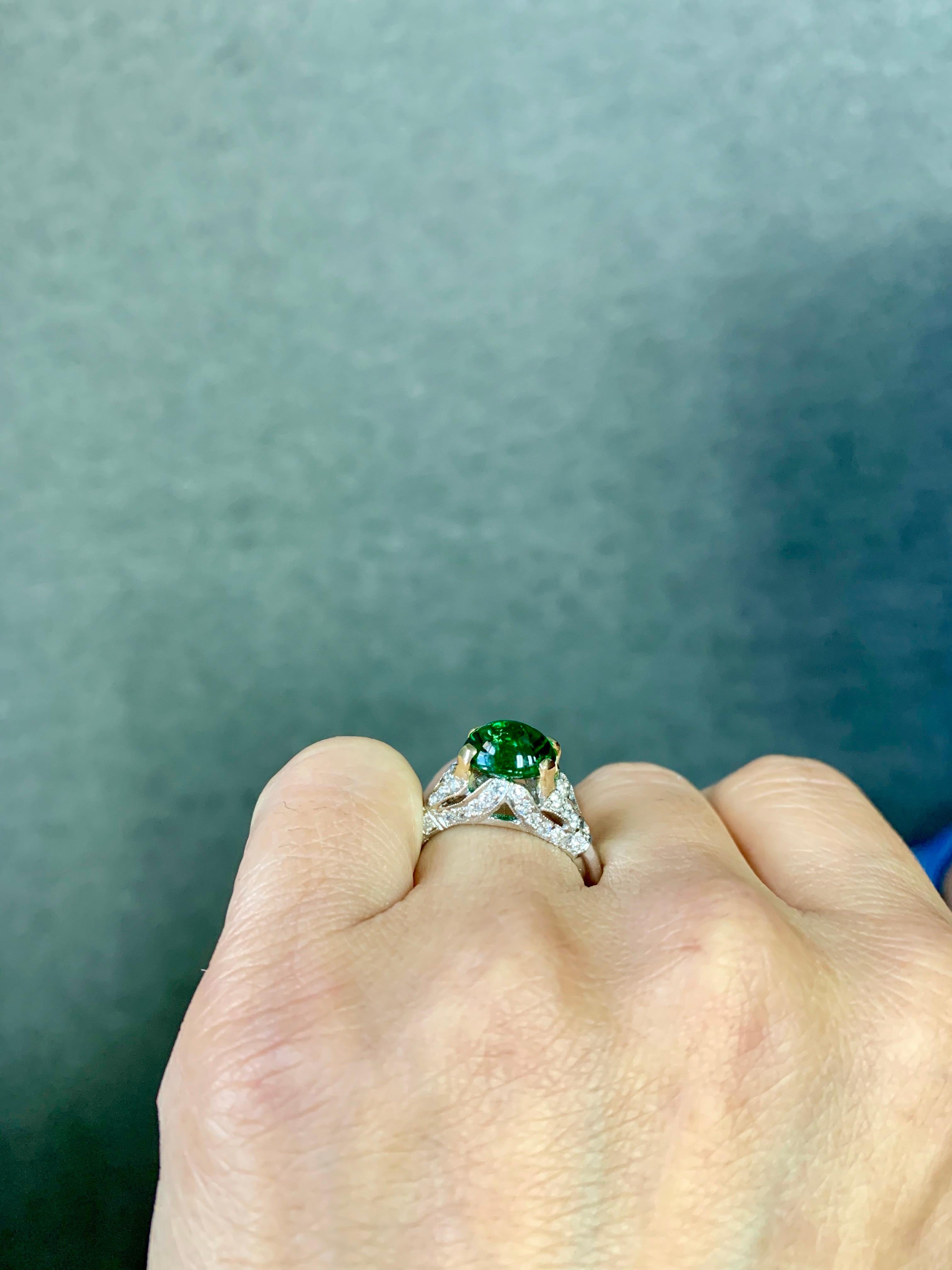 Emerald and Diamond Ring in 18 Karat White Gold For Sale 4