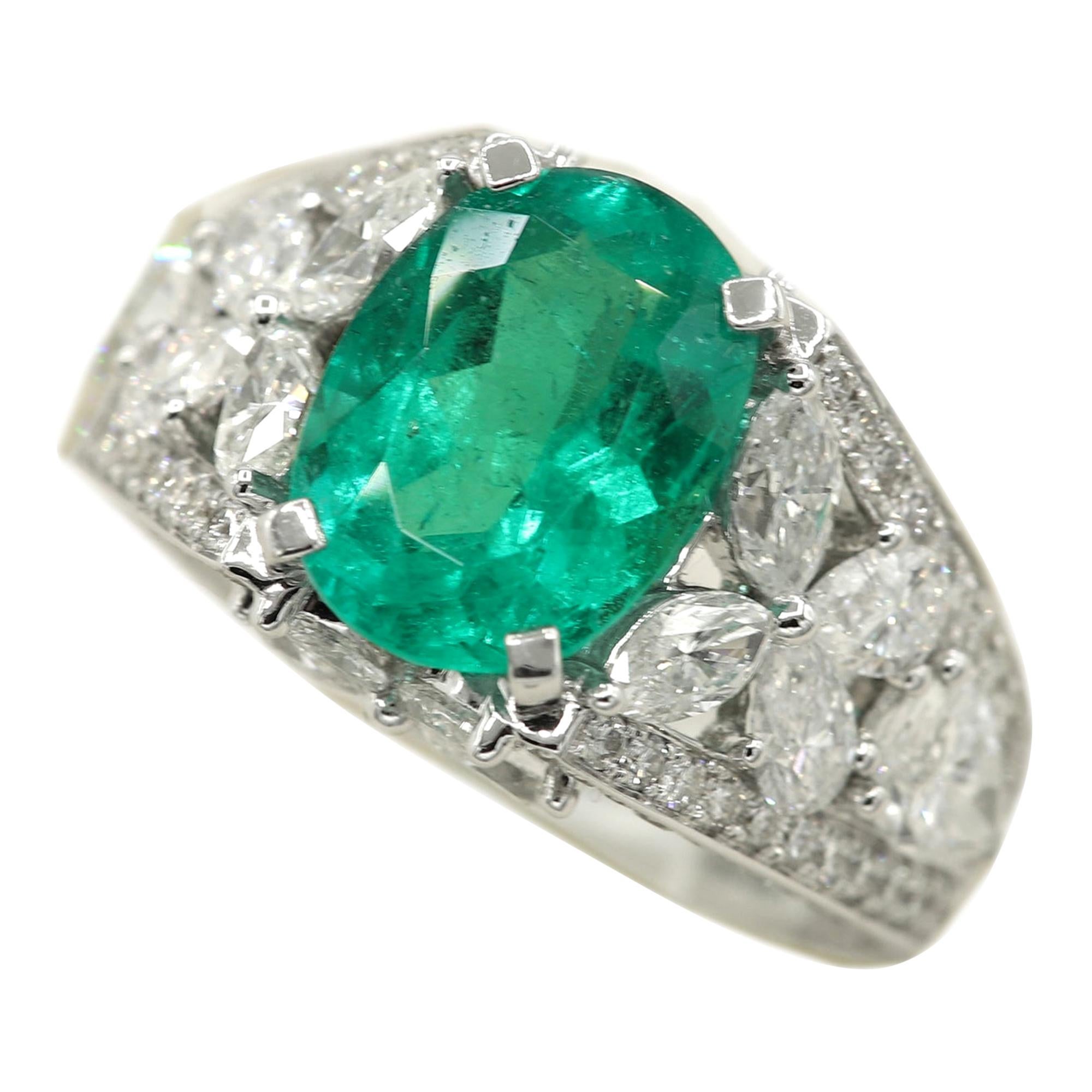 Emerald and Diamond Ring Oval Shape Emerald 3.44 Carat and Mix Shapes Diamonds