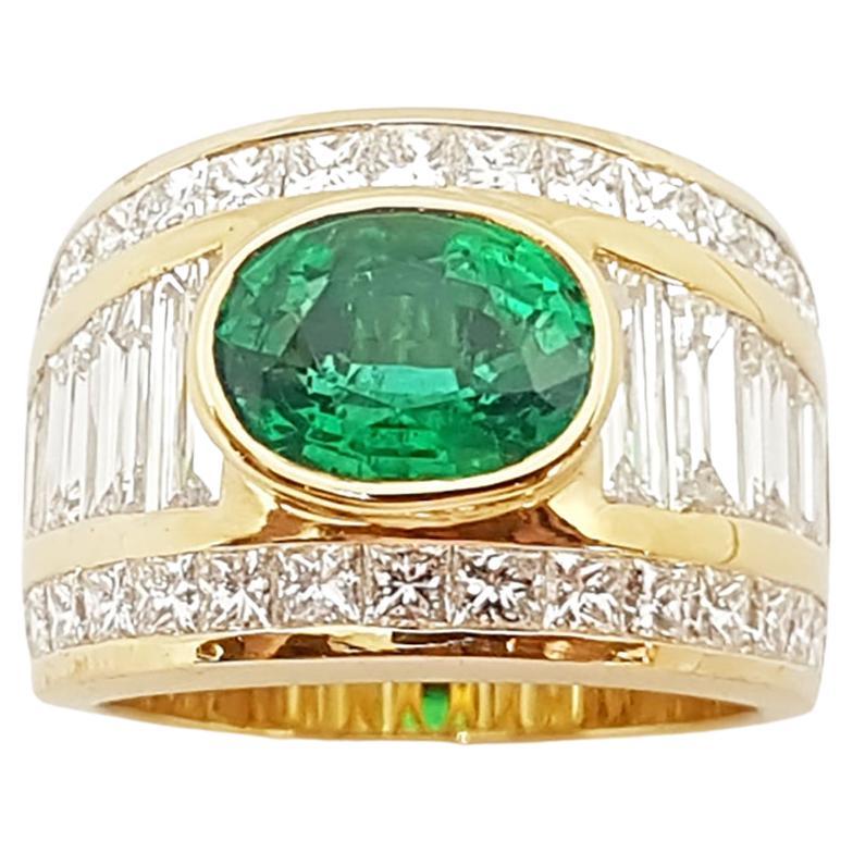 Emerald and Diamond Ring Set in 18K Gold Settings For Sale