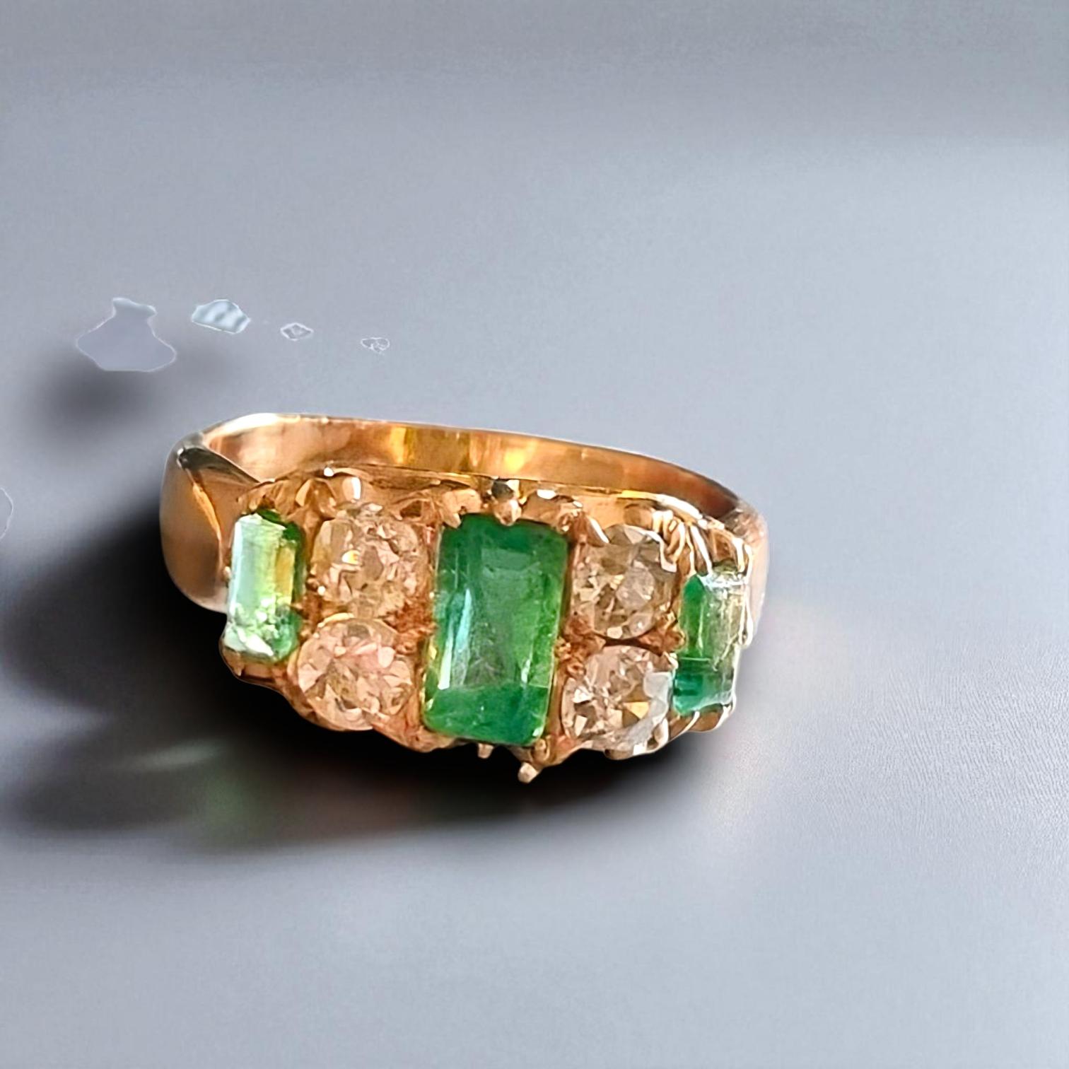 Vittoriano Emerald and Diamond Ring, signed G. R. Addis, Australia, circa 1890–1910 in vendita