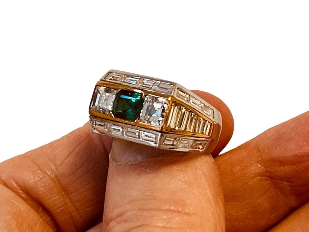 Emerald And Diamond Ring With Two Square Cut Diamonds Of 1.6 Carats  For Sale 7