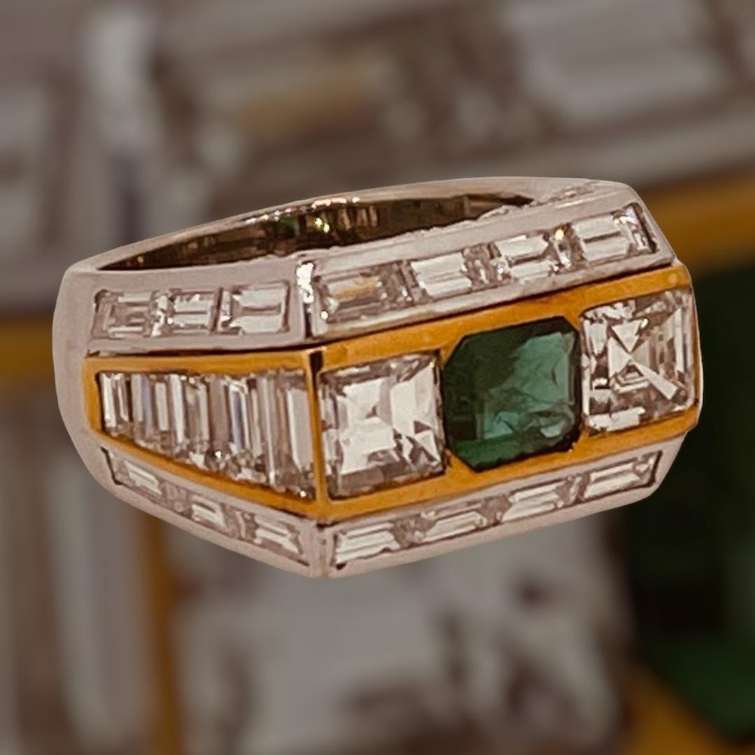 Emerald And Diamond Ring With Two Square Cut Diamonds Of 1.6 Carats  For Sale 12