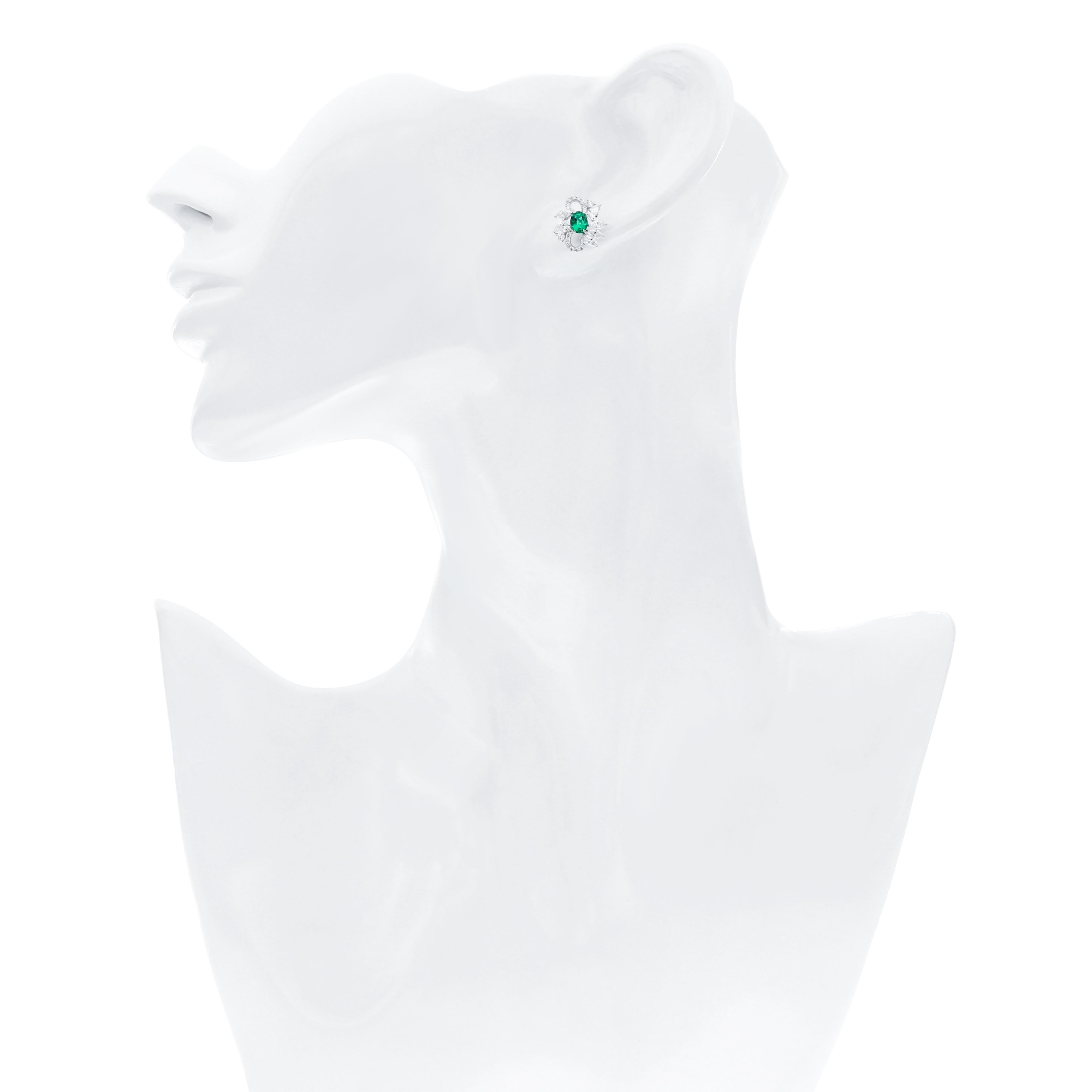 Emerald and Diamond Studded Earring in 18 Karat White Gold handcraft Earring For Sale 1