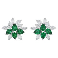 Emerald and Diamond Studded Earring in 18 Karat White Gold handcraft jewelry 