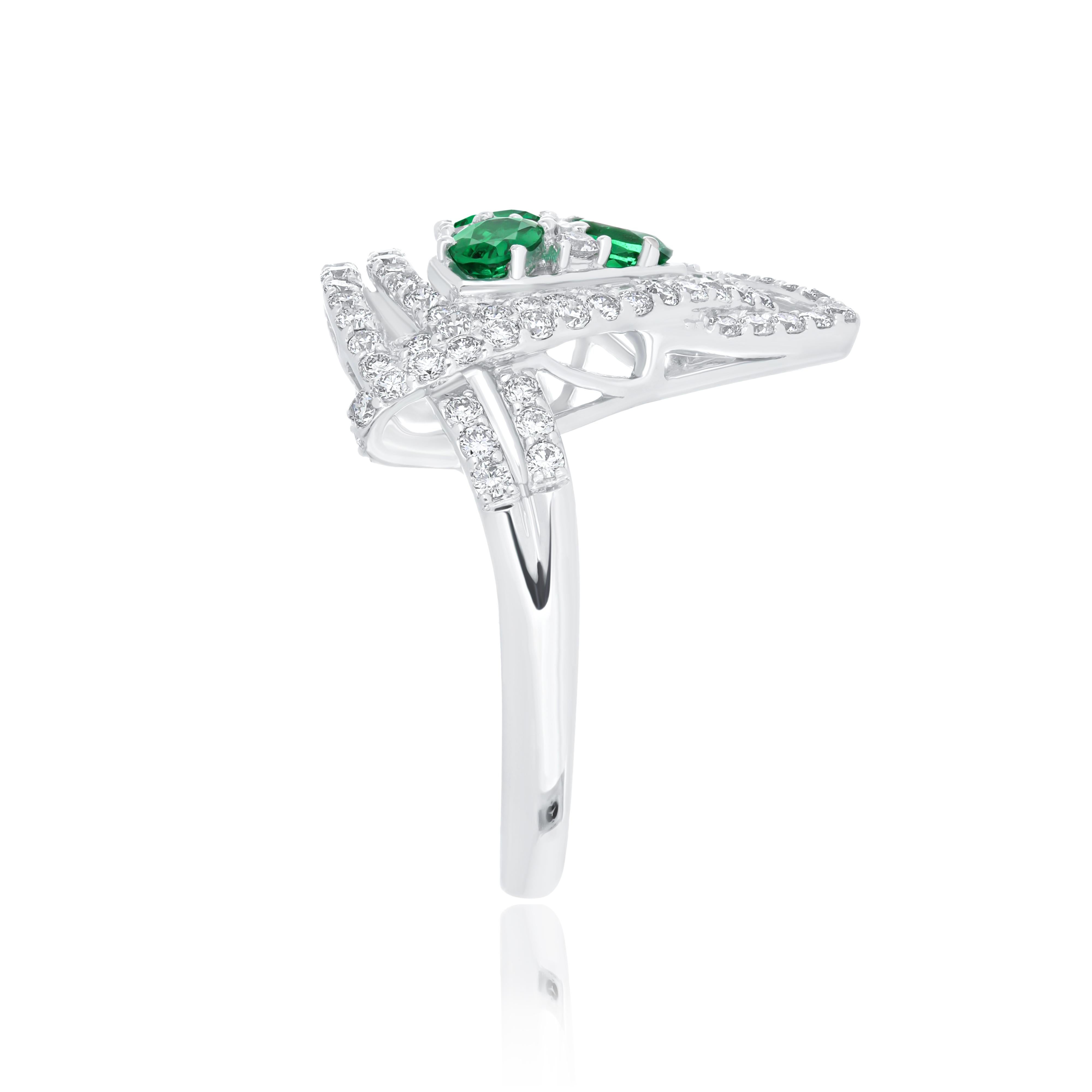 For Sale:  Emerald and Diamond Studded Ring in 18 Karat White Gold 4