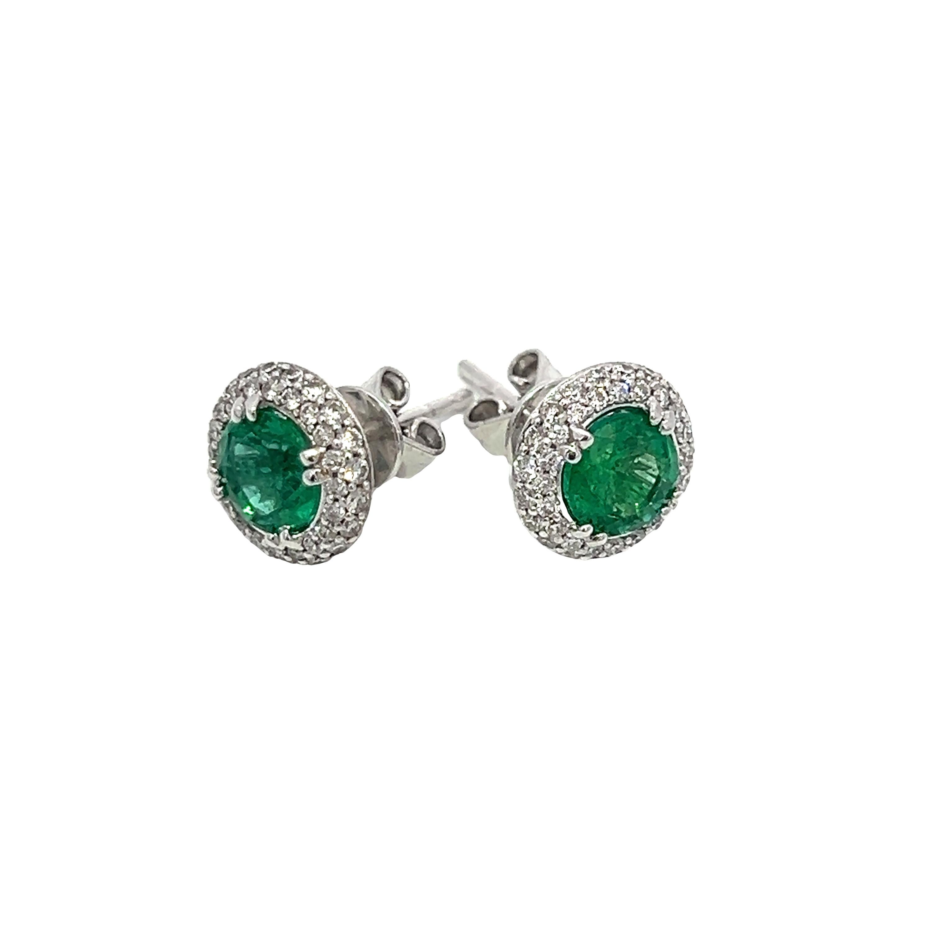 Victorien Clous d'oreilles en or blanc 18 carats, poids total de 1,72 carat en vente