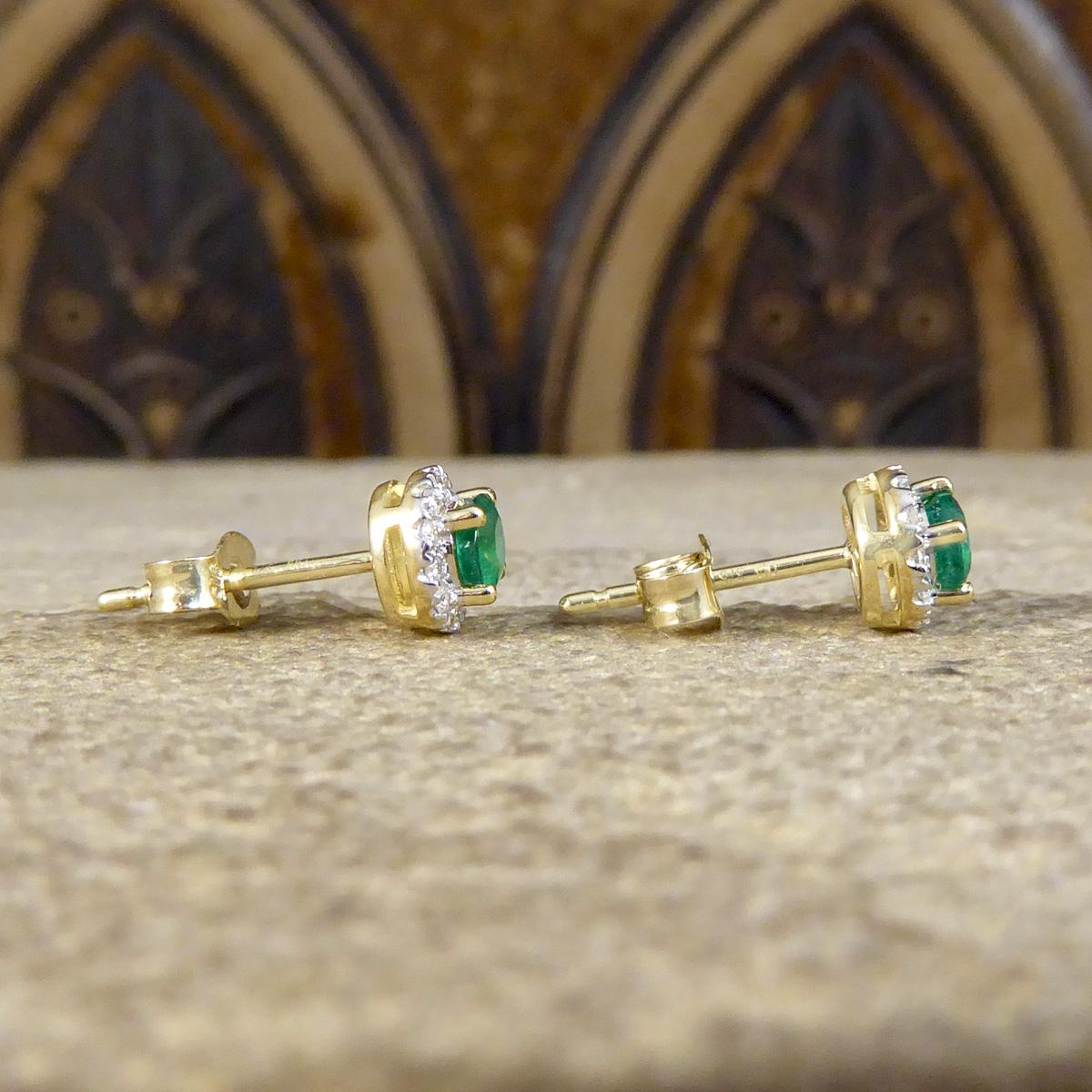 Edwardian Emerald and Diamond Target Cluster Stud Earrings in White and Yellow Gold For Sale