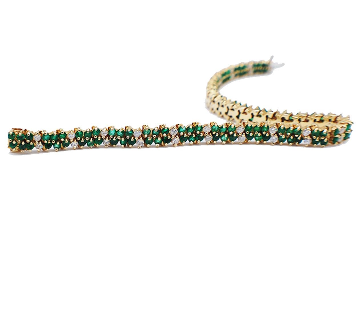 Emerald and Diamond Tennis Bracelet 4.75 Carat Yellow Gold In Good Condition In Laguna Hills, CA