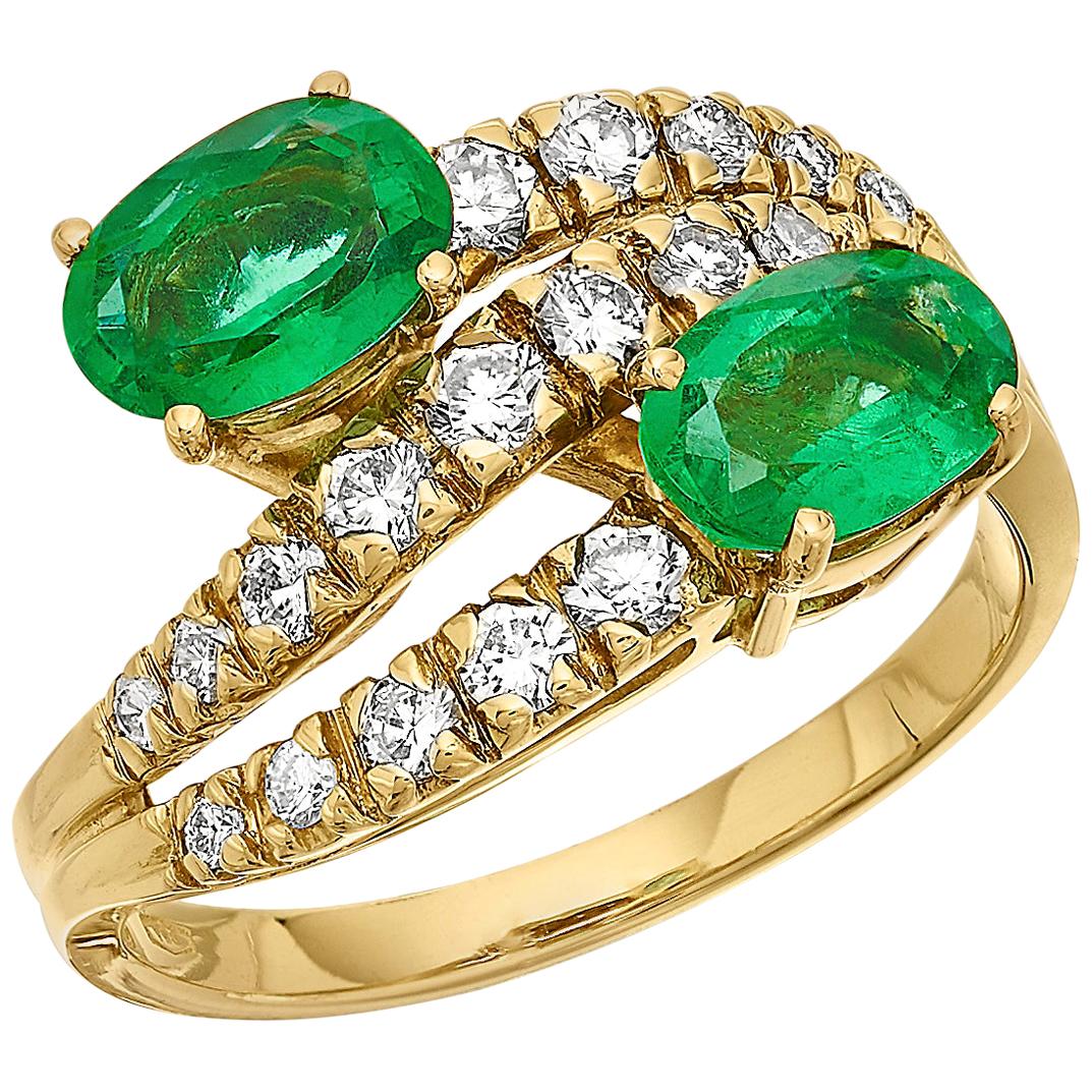 Emerald and Diamond Three-Tiered Ring in 18K Yellow Gold For Sale