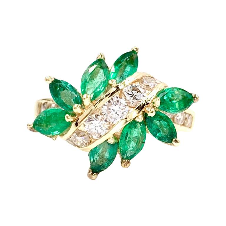 Emerald and Diamond Vintage Ring For Sale