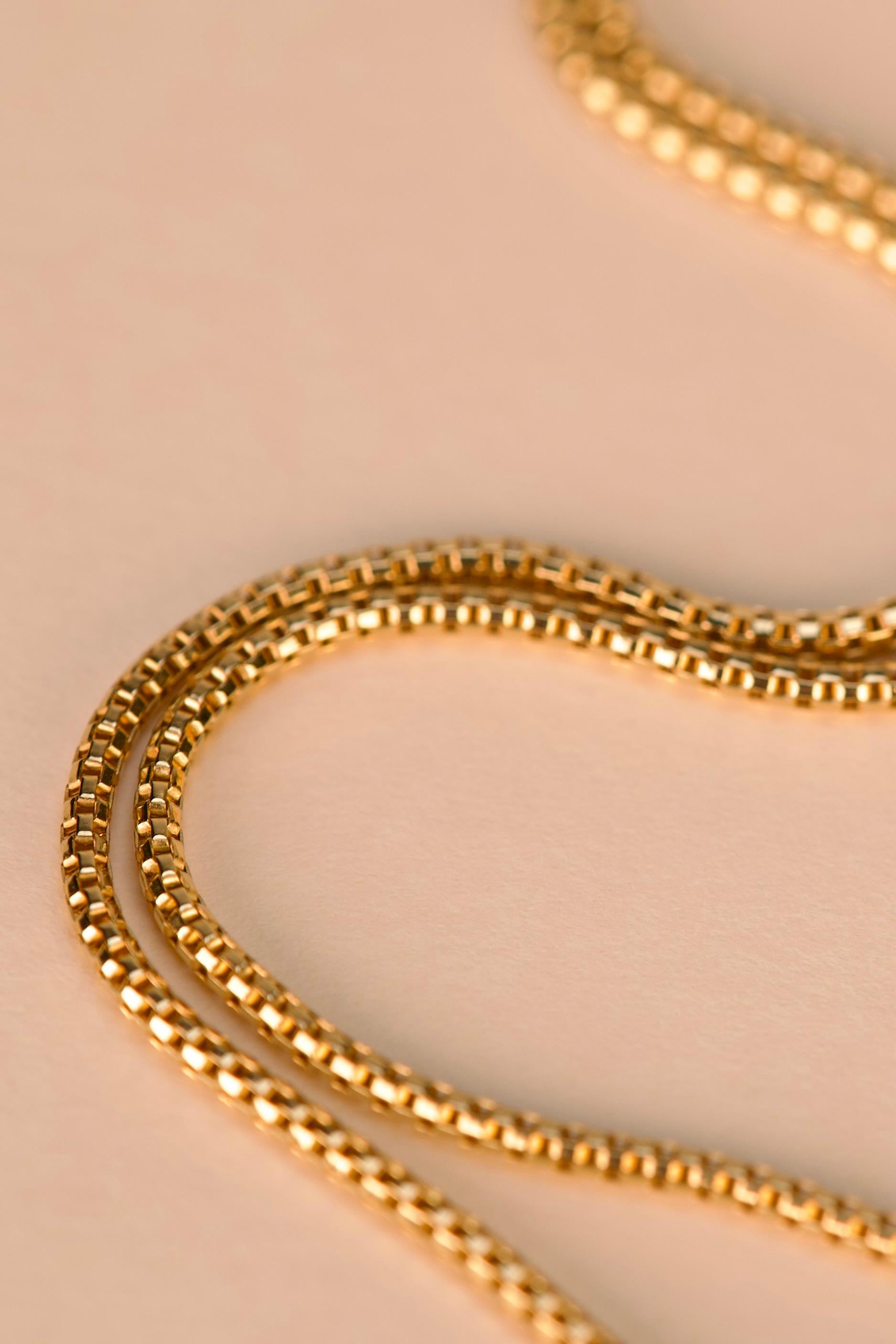 Collier à pendentifs en or jaune avec émeraudes et diamants Excellent état - En vente à Lisboa, PT