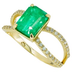 Emerald and Diamonds 14k Gold Ring, Certified