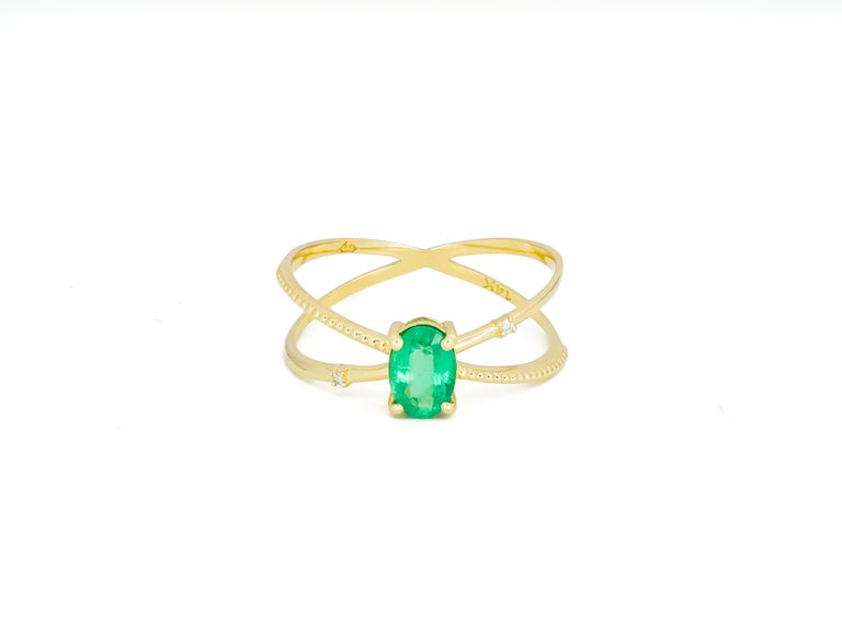 For Sale:  Emerald and diamonds 14k gold ring 10