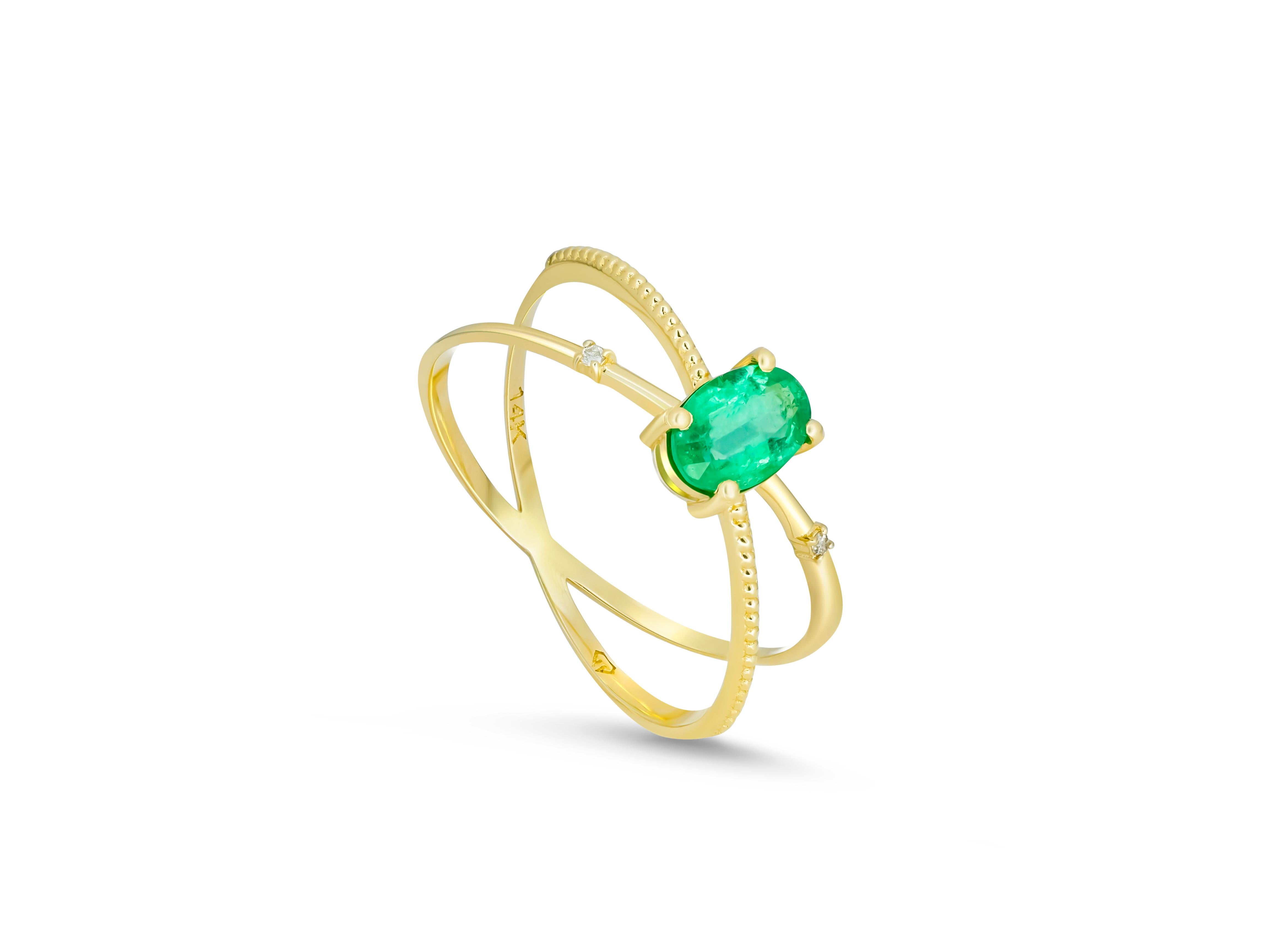 For Sale:  Emerald and diamonds 14k gold ring 11