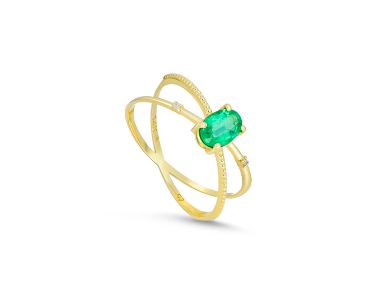 For Sale:  Emerald and diamonds 14k gold ring 11