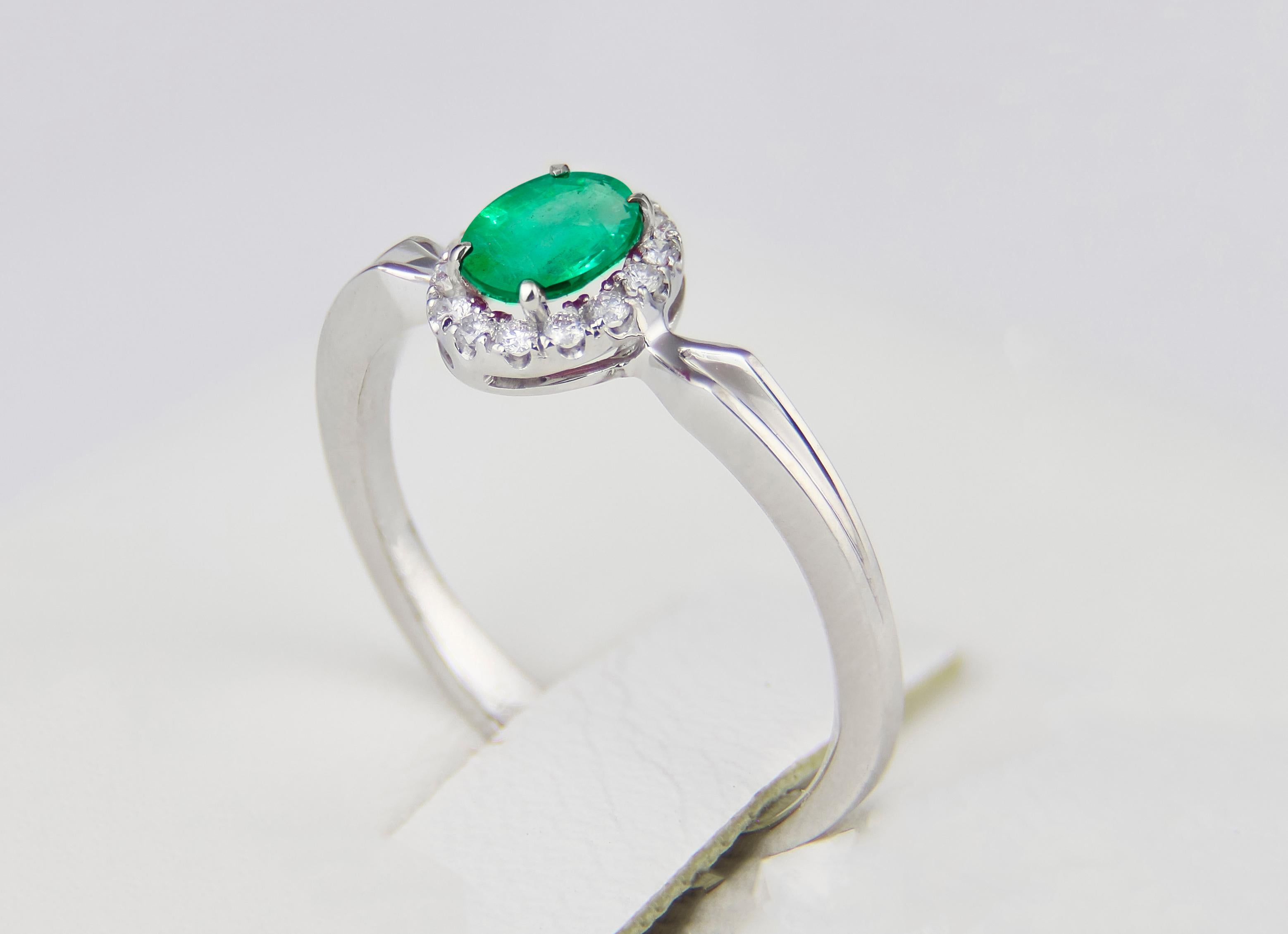 For Sale:  Emerald and Diamonds 14k Gold Ring 3