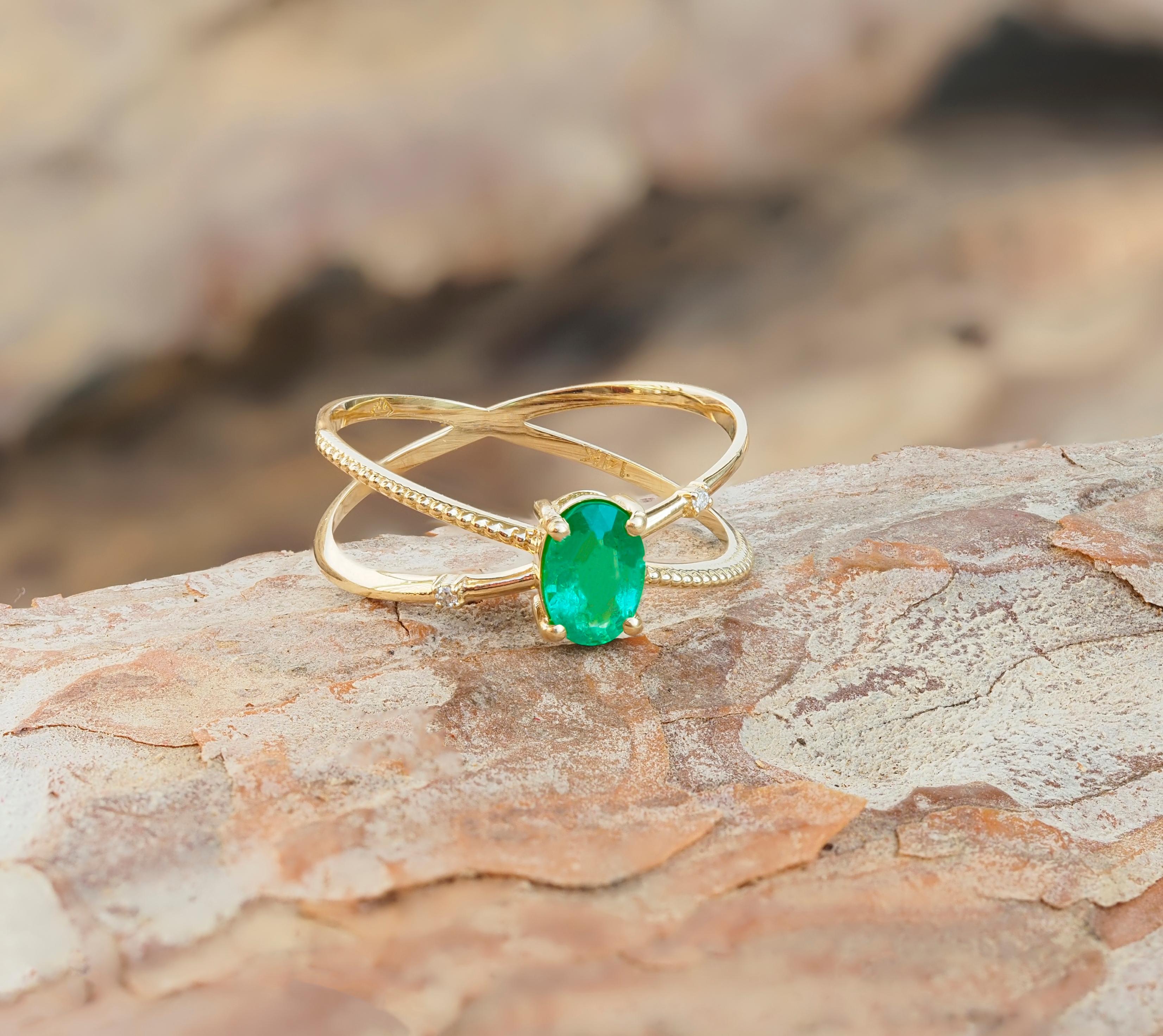 For Sale:  Emerald and diamonds 14k gold ring! 4