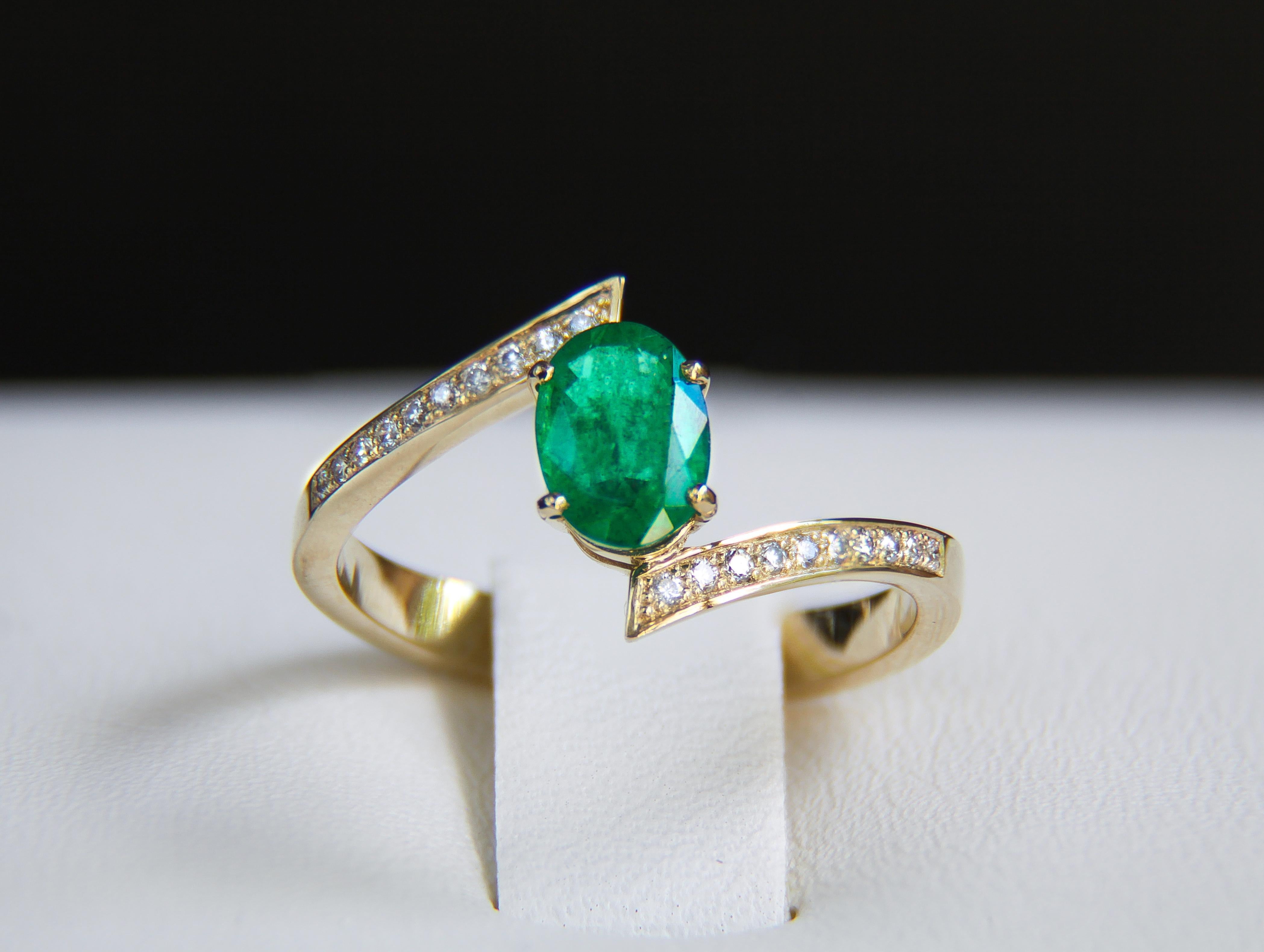 For Sale:  Emerald and diamonds 14k gold ring 6