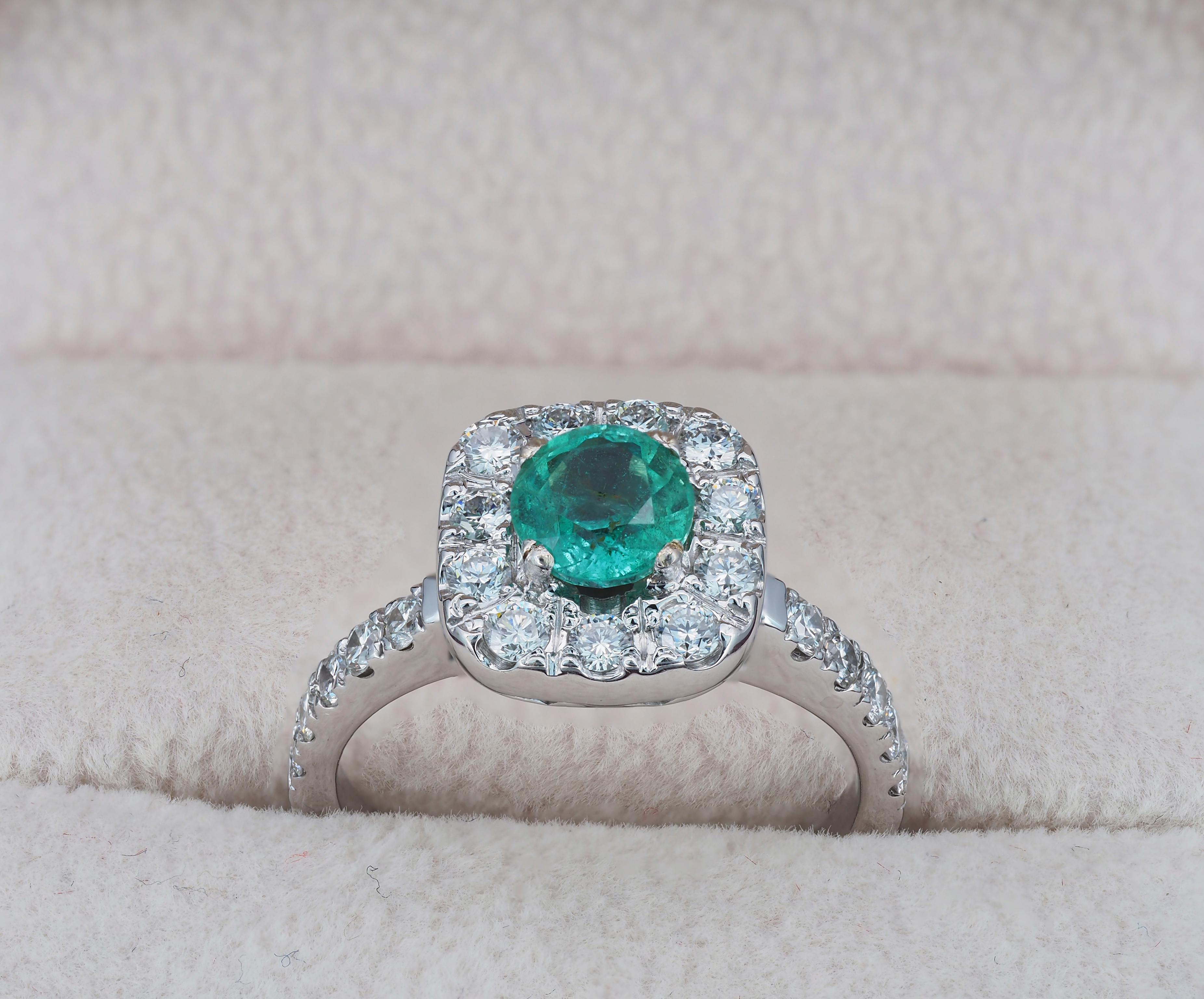 For Sale:  Emerald and Diamonds 14k Gold Ring, Vintage Style Emerald and Diamonds Ring 5