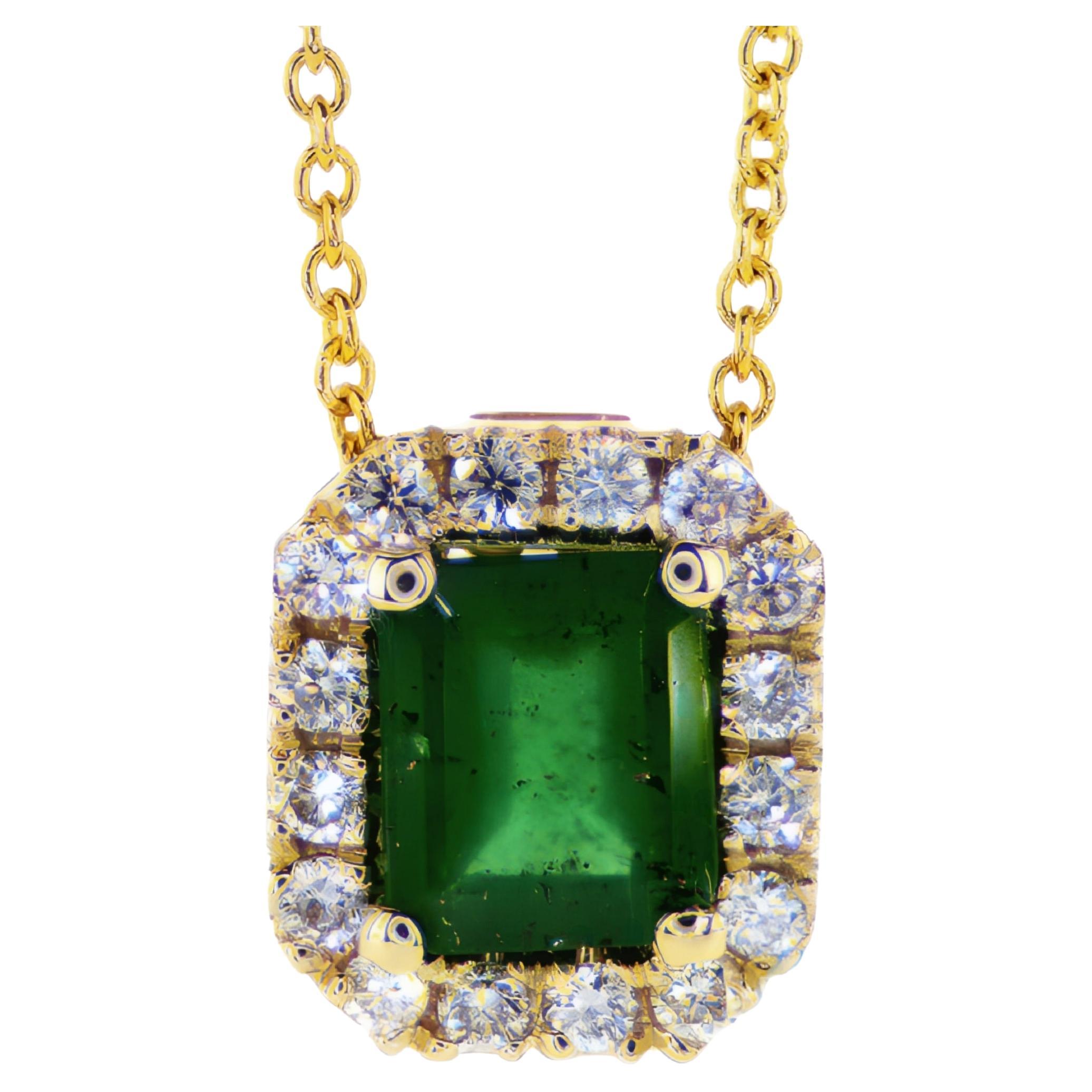 Emerald And diamonds Halo Necklace For Sale