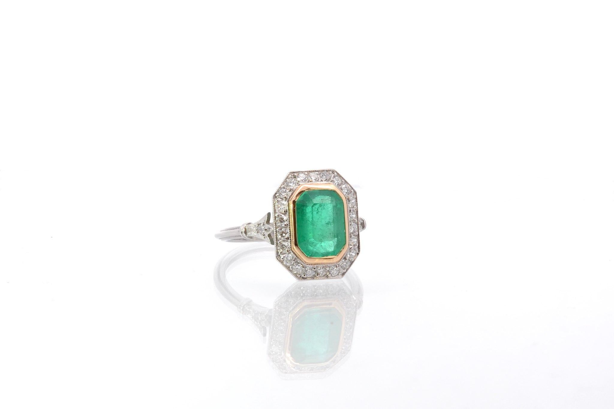 Emerald Cut Emerald and diamonds ring in 18k gold and platine For Sale