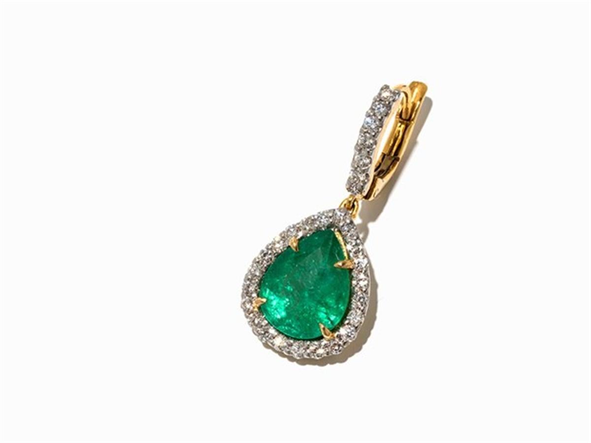 Emerald and Diamonds Pendent, 18 Karat Gold 2